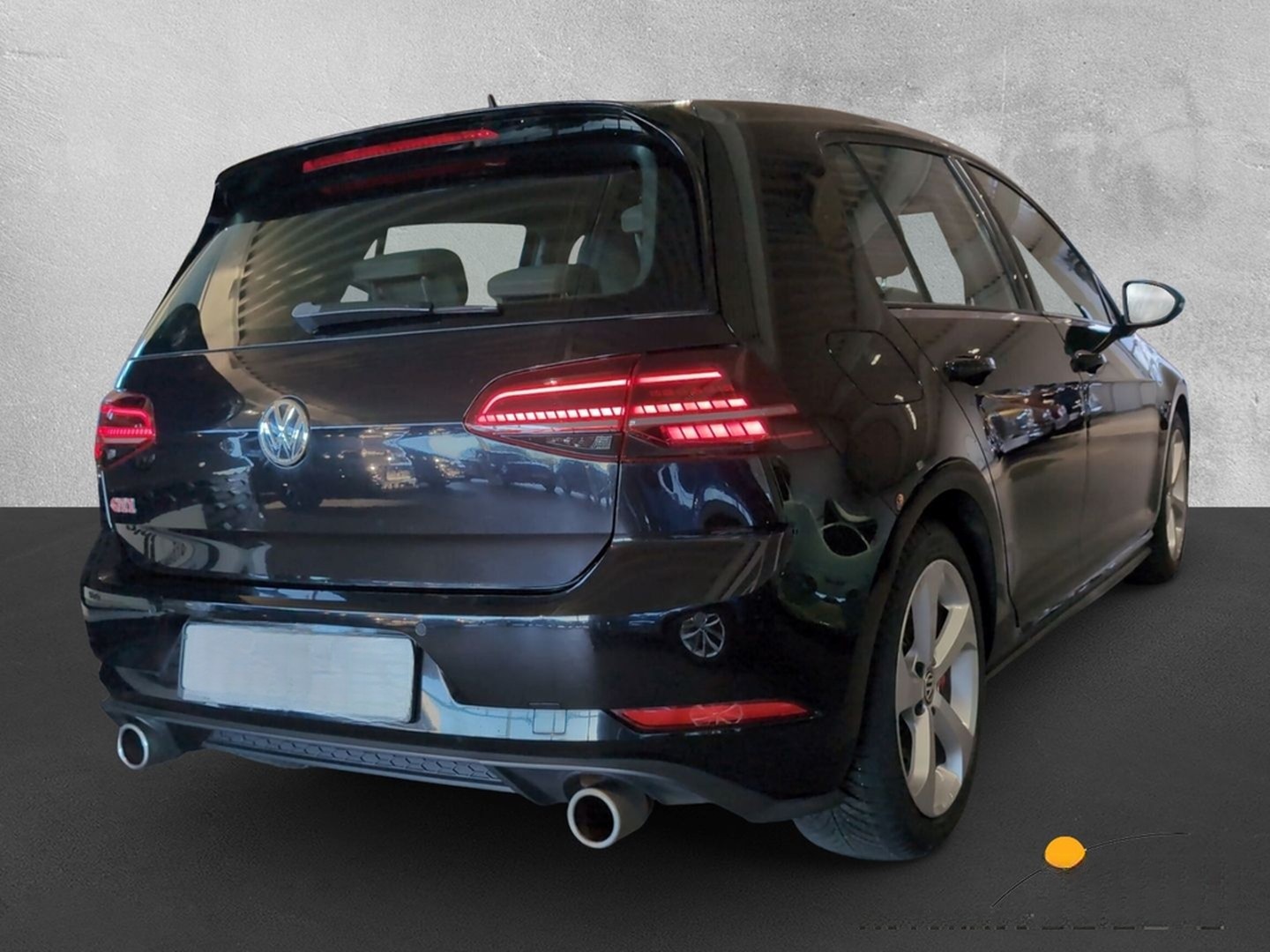 Volkswagen Golf GTI VII Performance 2,0 TSI NAVI+ACC+BLUETO foto 3