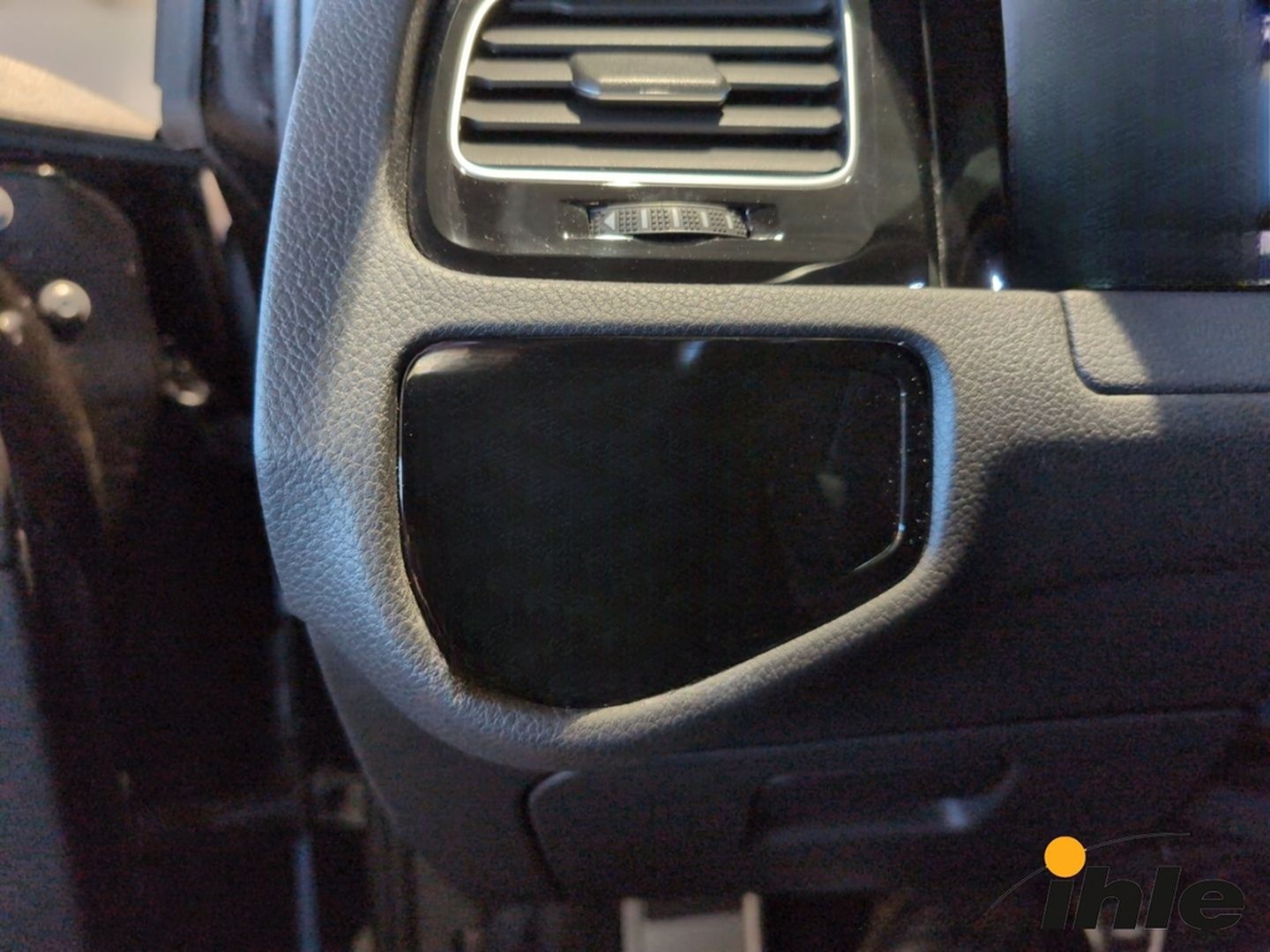 Volkswagen Golf GTI VII Performance 2,0 TSI NAVI+ACC+BLUETO foto 25