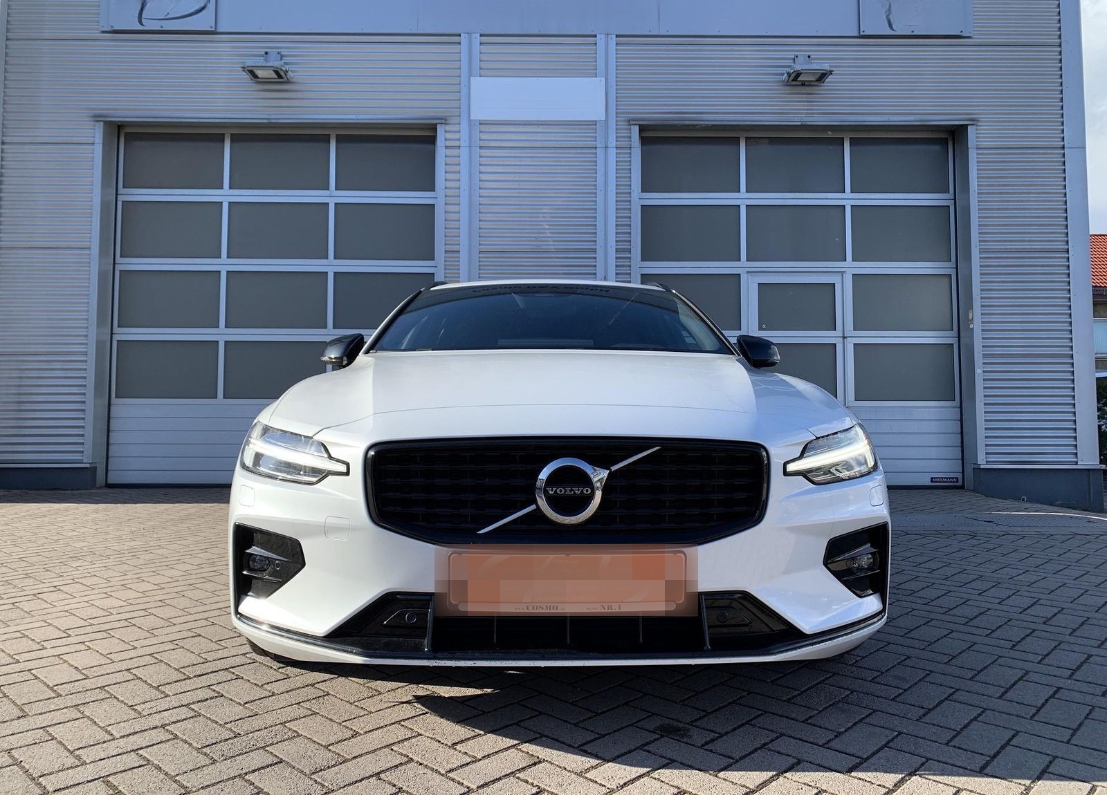 Volvo V60 R Design H&K+Navi+Winterpaket+Kamera foto 2
