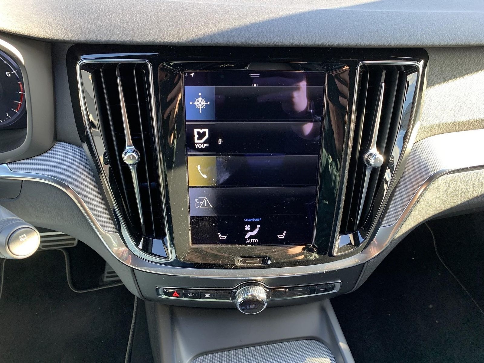 Volvo V60 R Design H&K+Navi+Winterpaket+Kamera foto 15