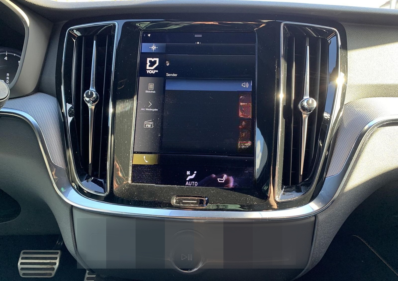 Volvo V60 R Design H&K+Navi+Winterpaket+Kamera foto 23