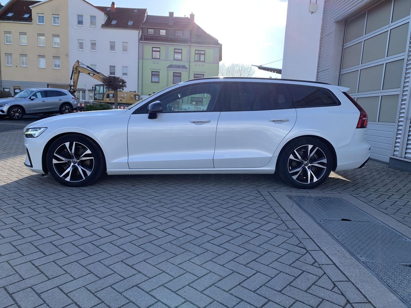 Volvo V60 R Design H&K+Navi+Winterpaket+Kamera foto 8