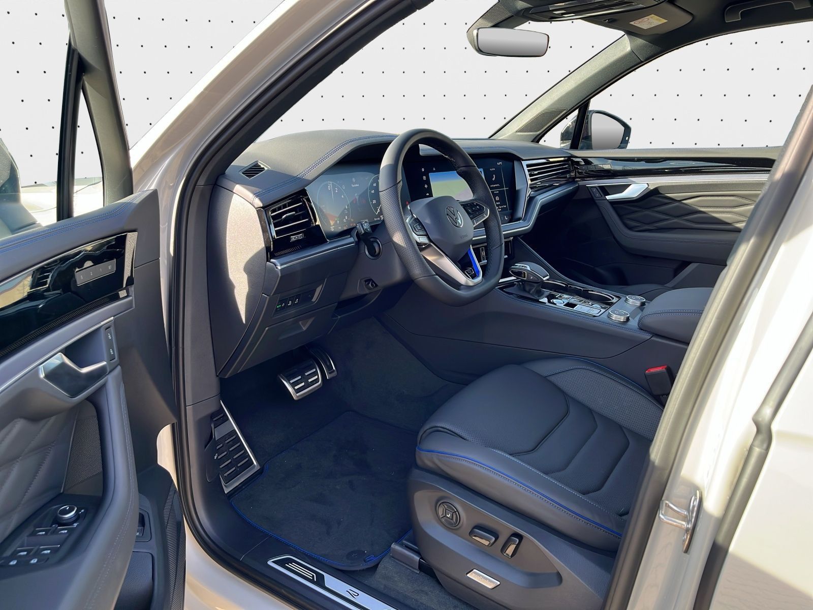 Volkswagen Touareg R 3.0 Hyb*0,5STEUER*AHK*LUFT*LEDER*21ZOL foto 15