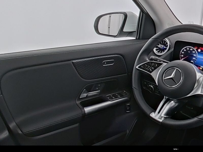 Mercedes-Benz GLA 180 PROGRESSIVE/PANO/MBUX/NAVI/KAMERALED/SHZ foto 9