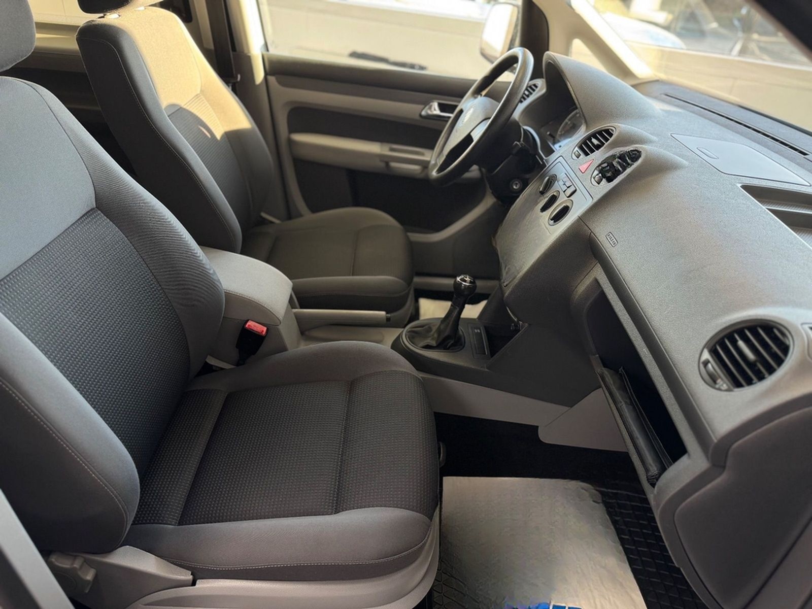 Volkswagen Caddy Maxi Team 1.9 TDI Rollstuhlgerecht-Rampe foto 11