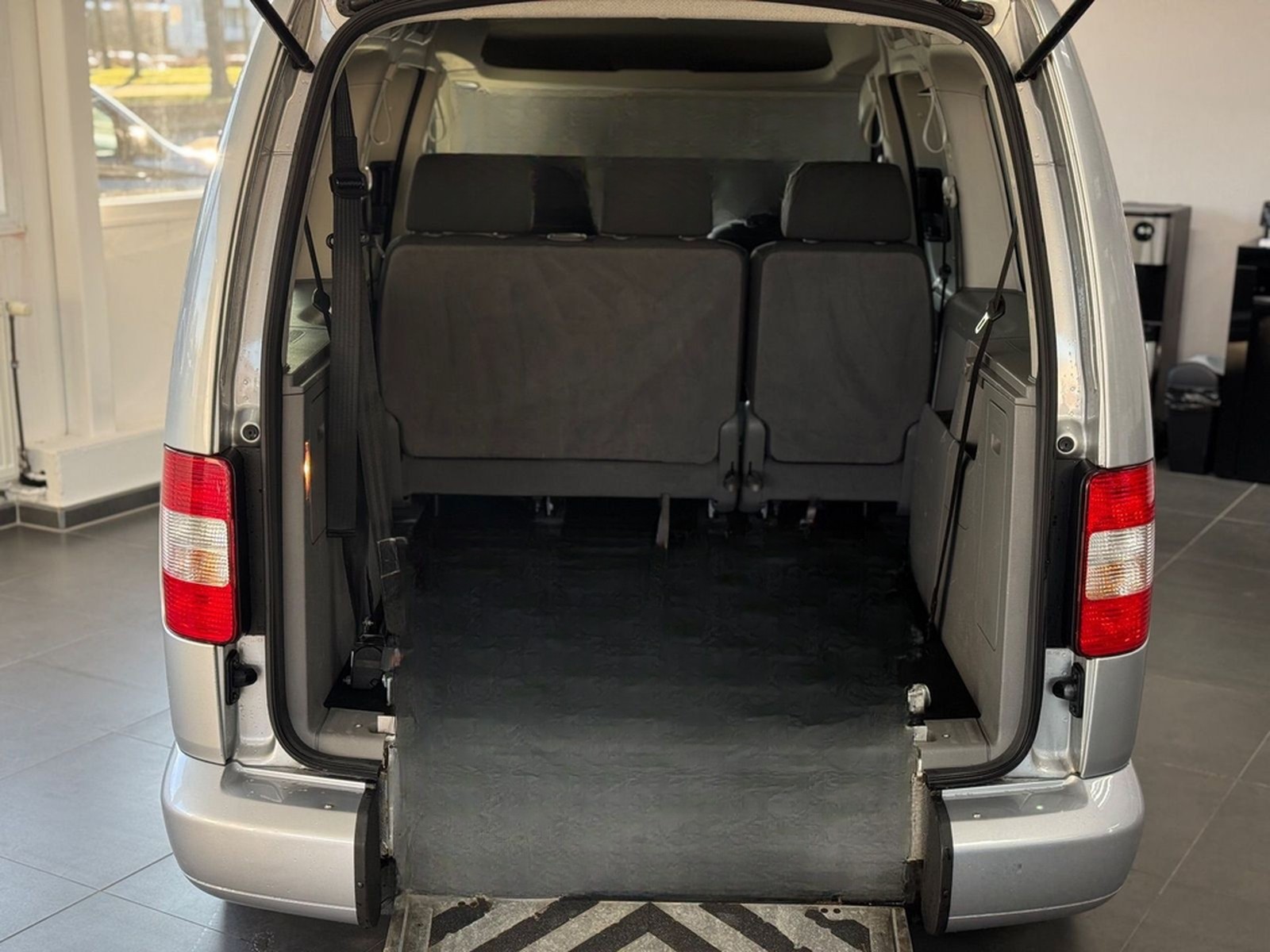 Volkswagen Caddy Maxi Team 1.9 TDI Rollstuhlgerecht-Rampe foto 13
