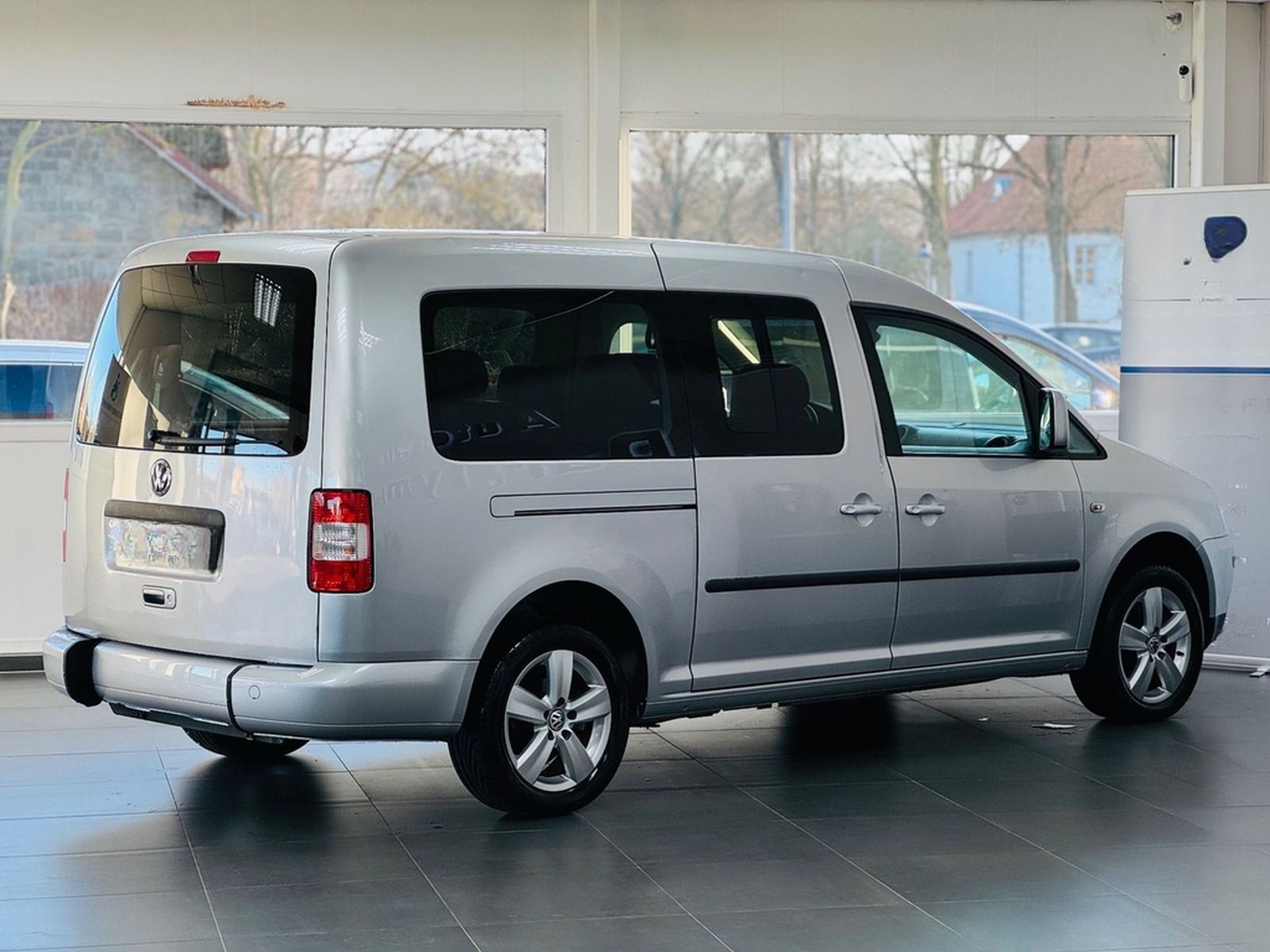 Volkswagen Caddy Maxi Team 1.9 TDI Rollstuhlgerecht-Rampe foto 5