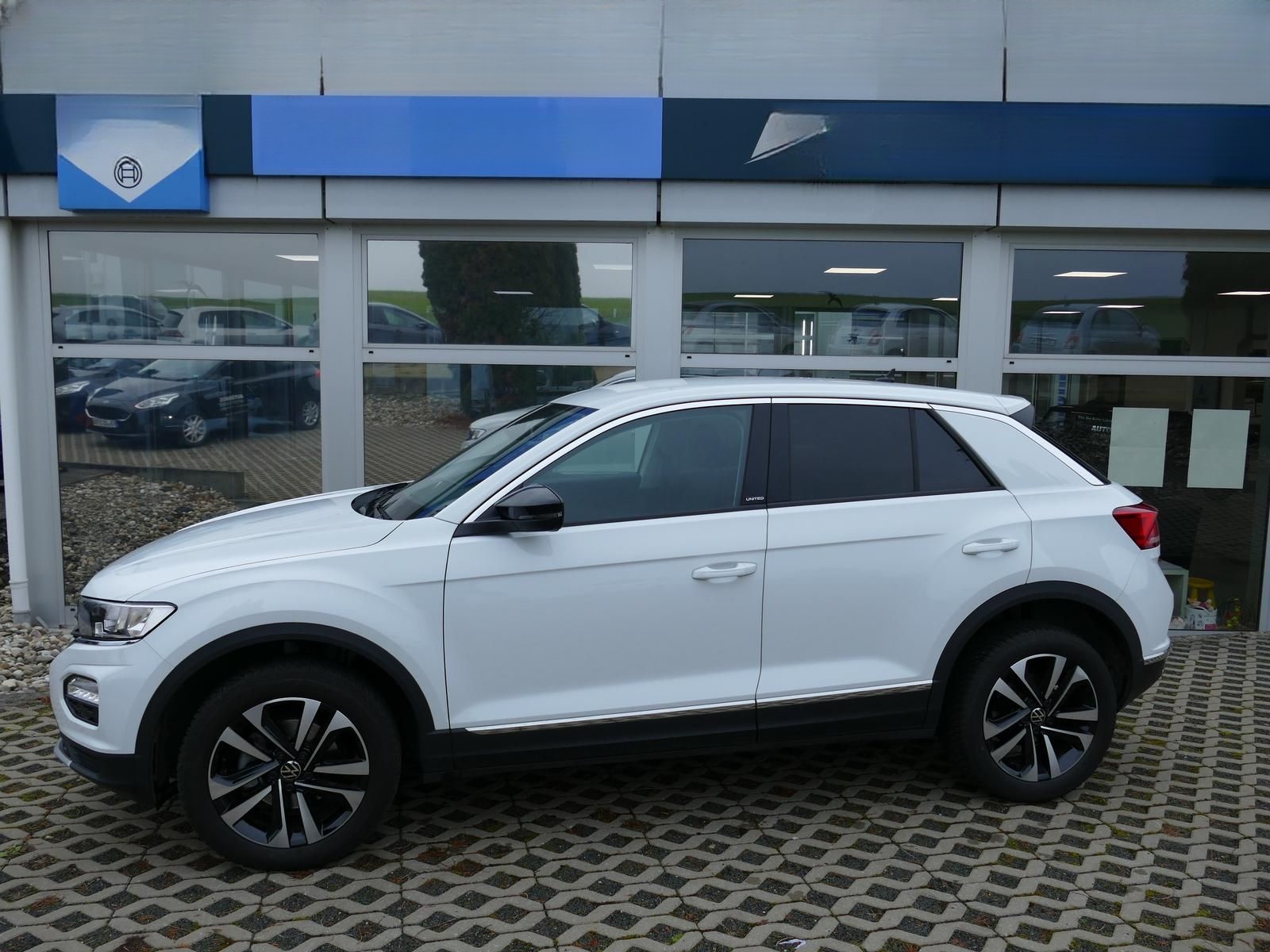 Volkswagen T-Roc 1.5 TSI ACT United NAVI KAMERA SHZ foto 3