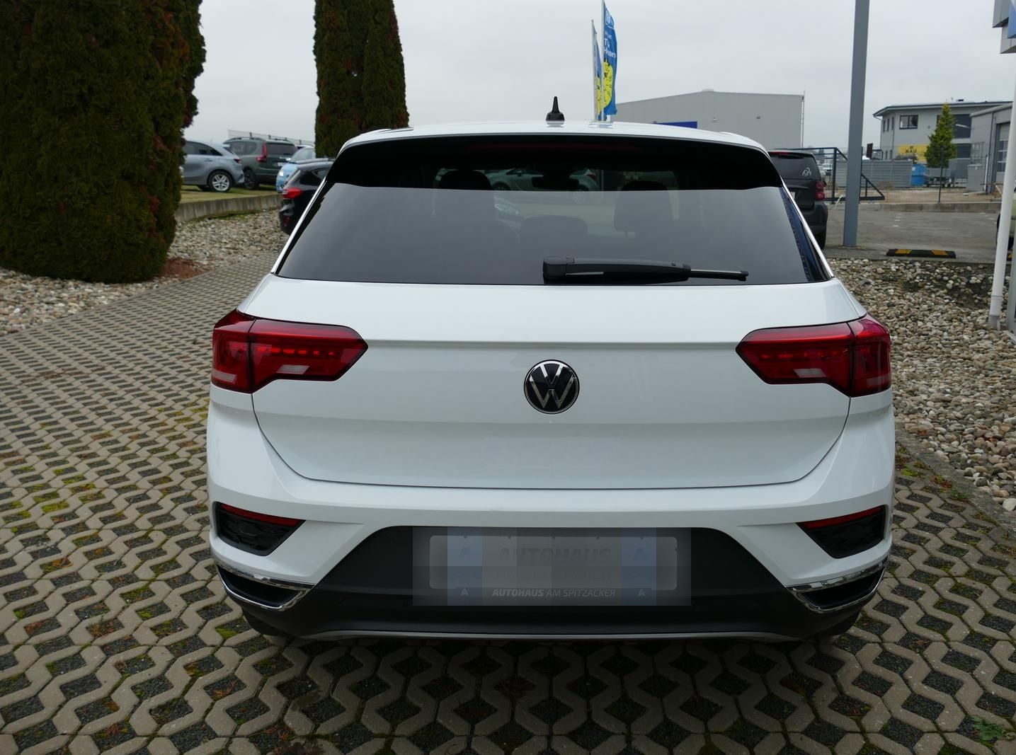 Volkswagen T-Roc 1.5 TSI ACT United NAVI KAMERA SHZ foto 7