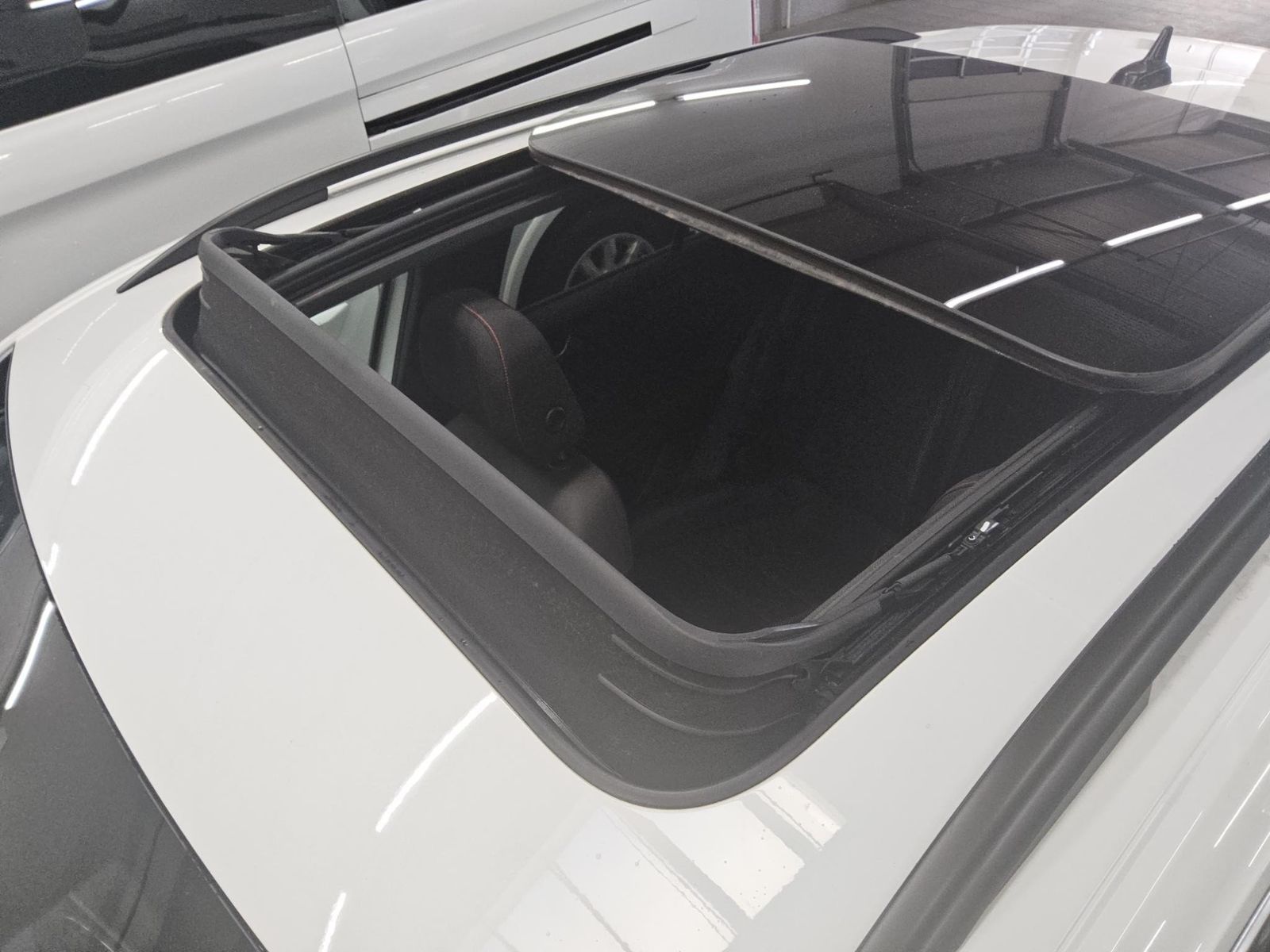 Volkswagen T-Roc 2.0 TDI Sport Navi LED Pano AHK Kamera SHZ foto 11