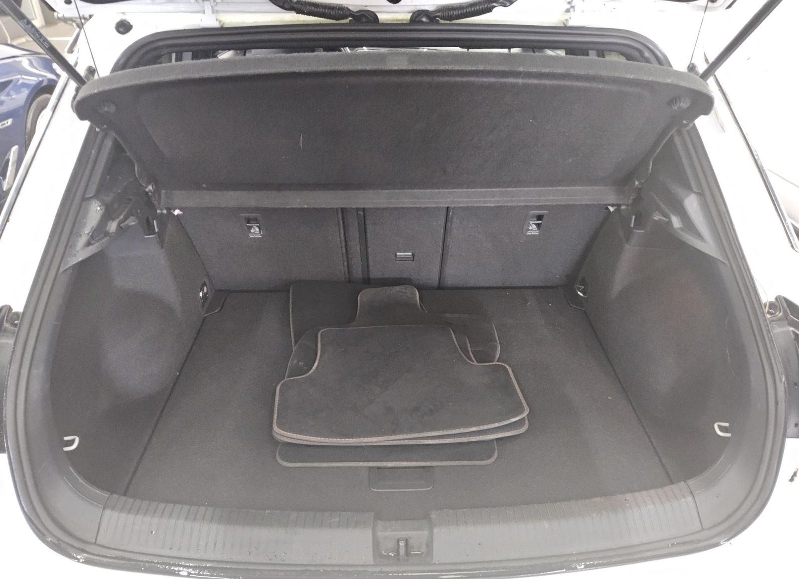 Volkswagen T-Roc 2.0 TDI Sport Navi LED Pano AHK Kamera SHZ foto 12