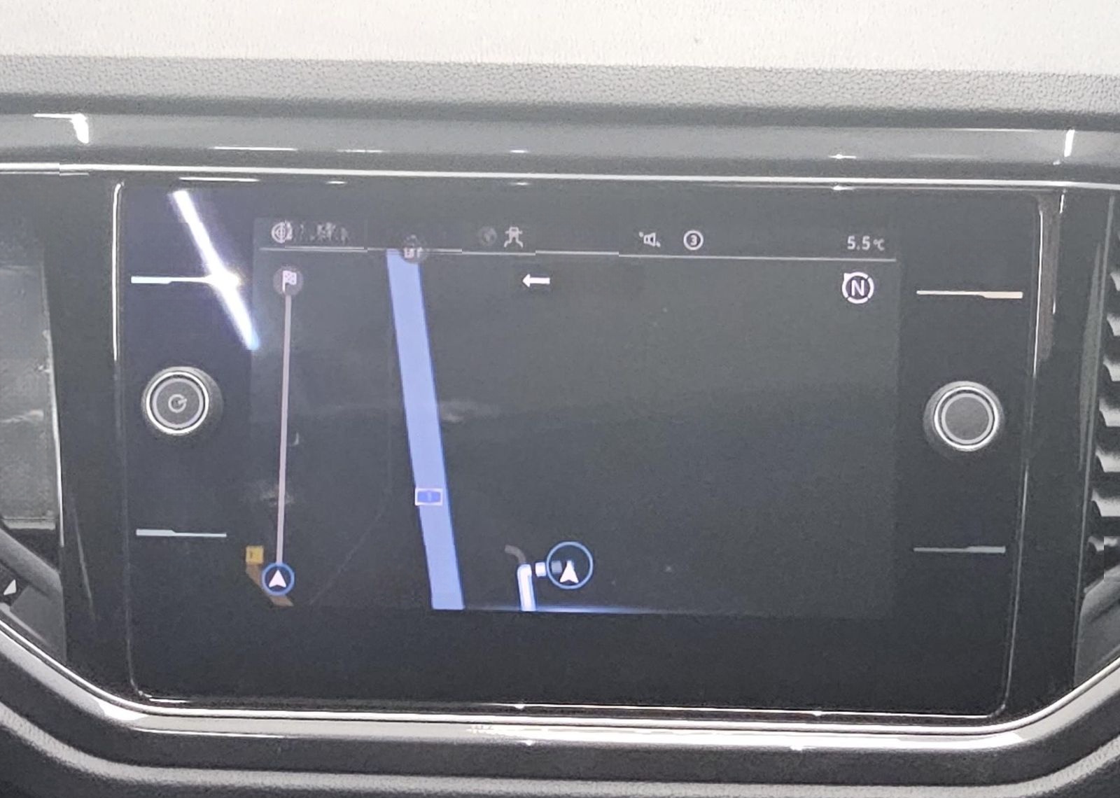 Volkswagen T-Roc 2.0 TDI Sport Navi LED Pano AHK Kamera SHZ foto 7