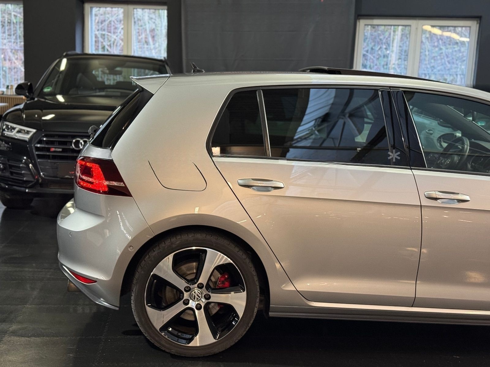 Volkswagen Golf VII Lim. GTI DSG/Navi/Pano/Standhzg/Ahk/Kam foto 31