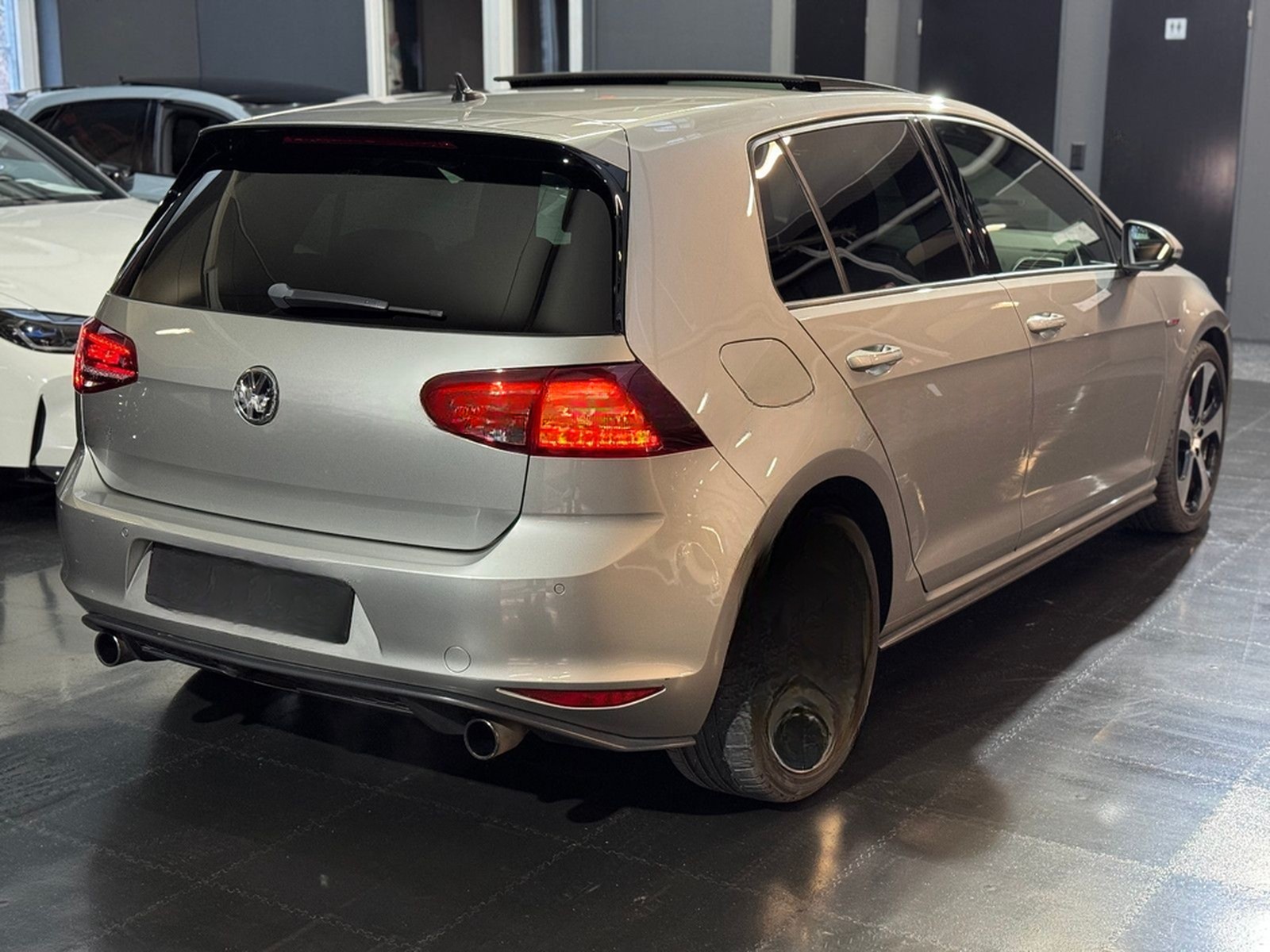 Volkswagen Golf VII Lim. GTI DSG/Navi/Pano/Standhzg/Ahk/Kam foto 6