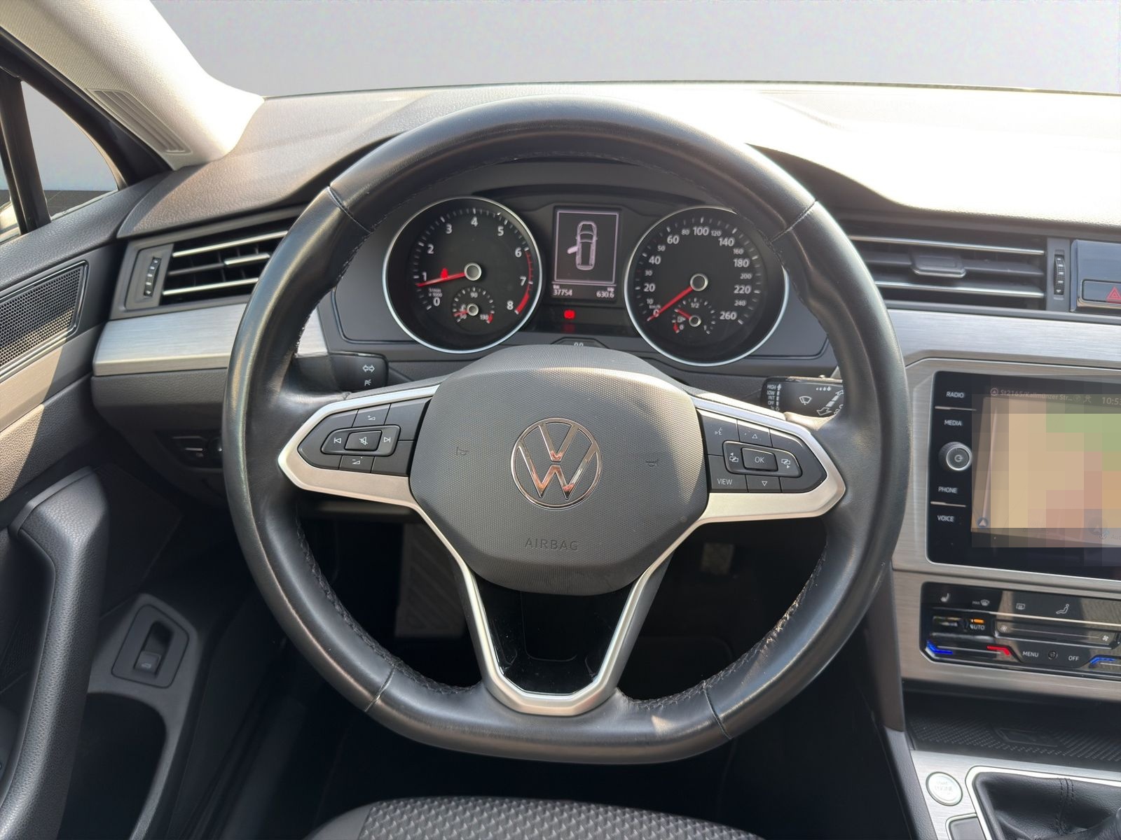 Volkswagen Passat Variant 1.5 TSI Navi APP LED RFK PDC SHZ foto 14