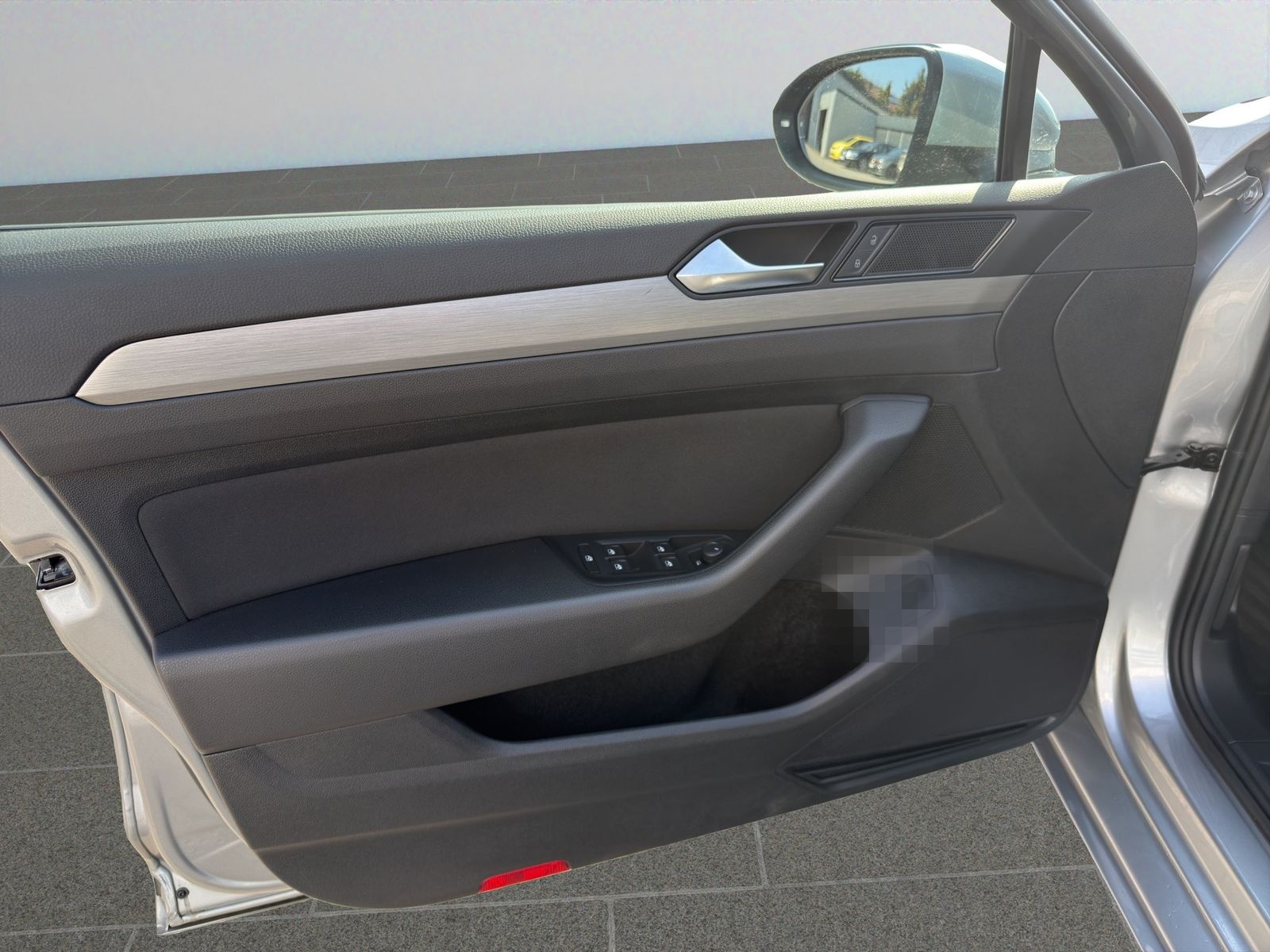 Volkswagen Passat Variant 1.5 TSI Navi APP LED RFK PDC SHZ foto 9