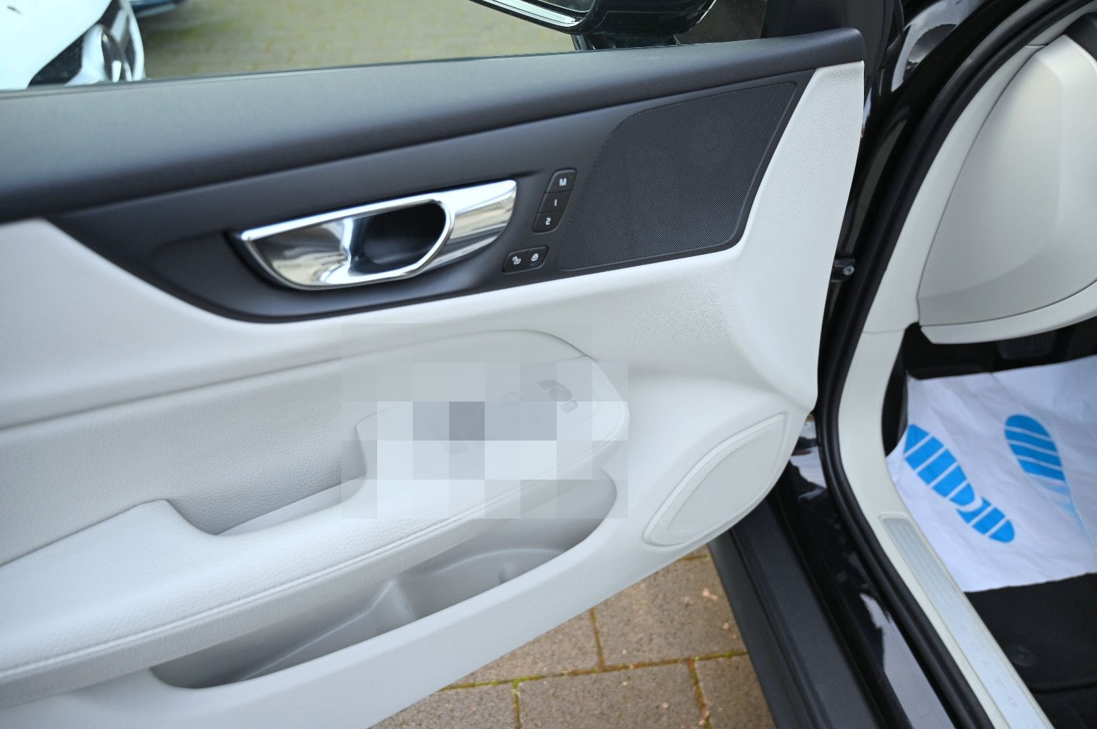 Volvo V60 Cross Country D4 Pro AWD Leder Navi Cam LED foto 15