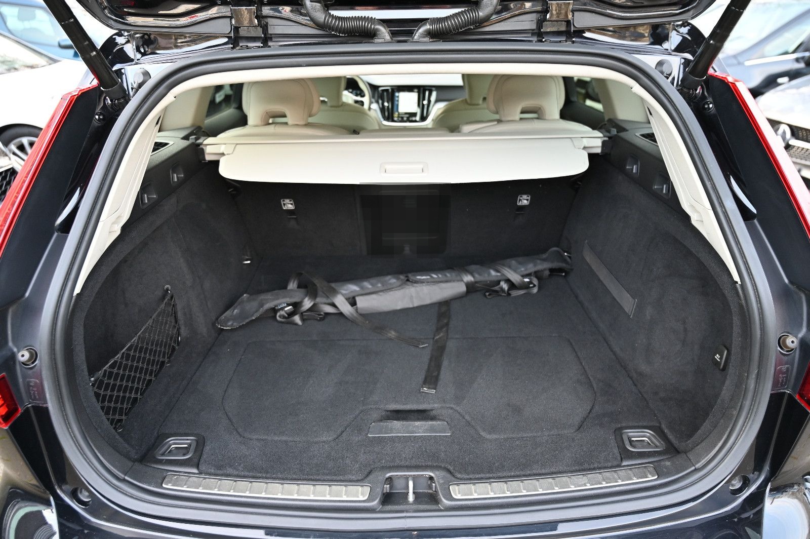 Volvo V60 Cross Country D4 Pro AWD Leder Navi Cam LED foto 18