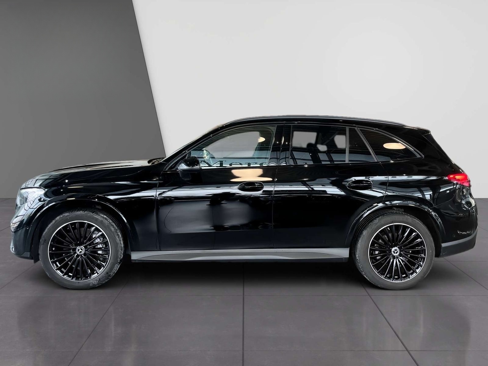 Mercedes-Benz GLC 220 d 4M AMG+MBUX+Night+Distr+LED+Kam+EASY-P foto 5