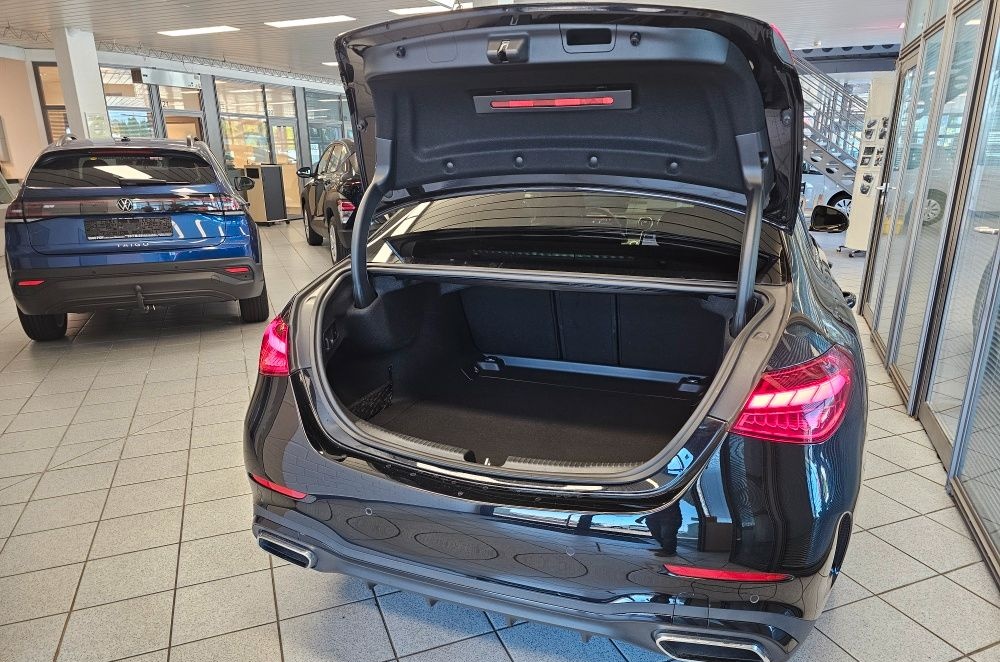 Mercedes-Benz C 200 AMG Parkassi+Kamera 360,Clima,Navi foto 4