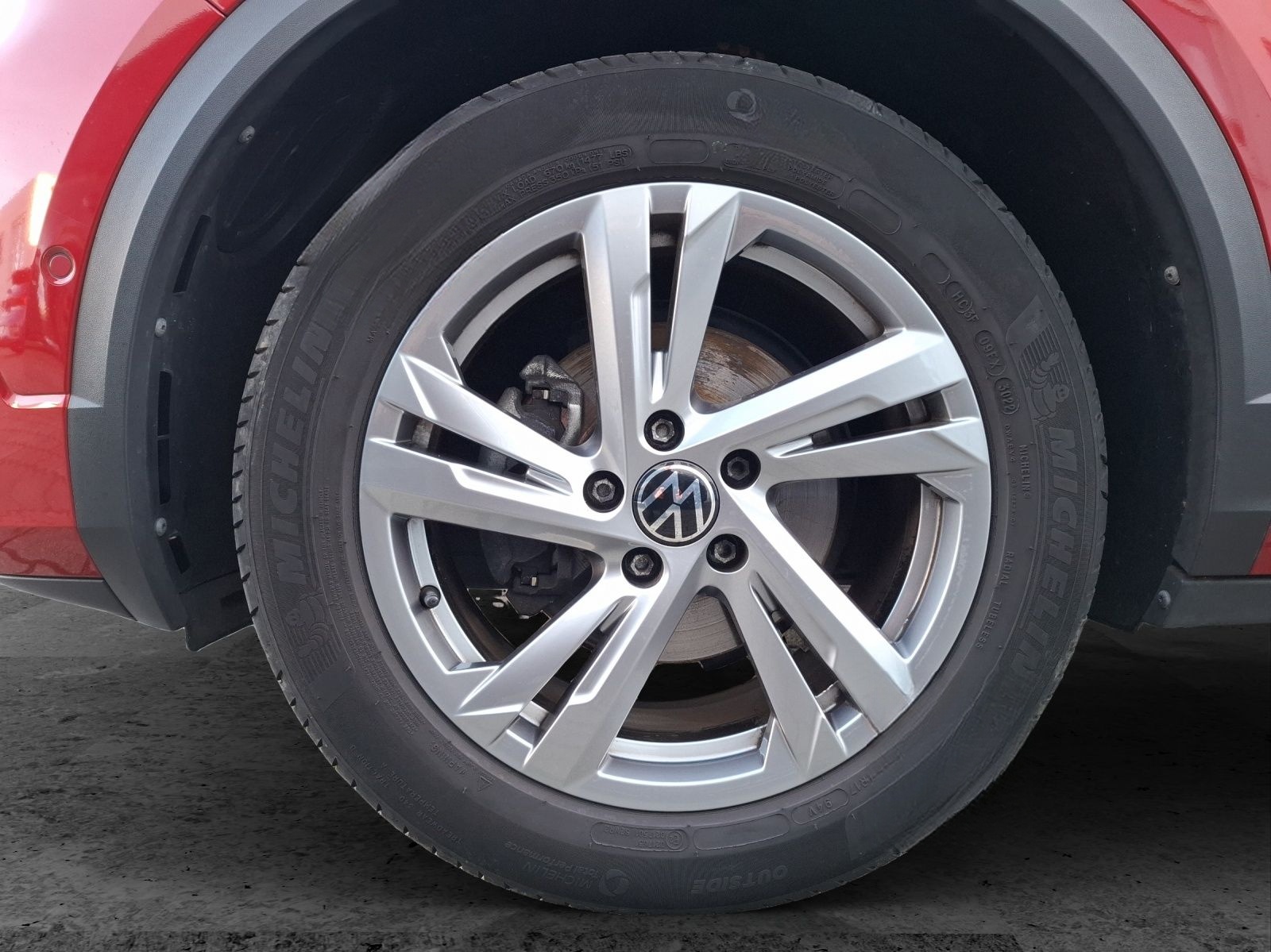 Volkswagen T-Roc TSI R-Line LEDplus AID ACC APP SHZ 17" foto 9