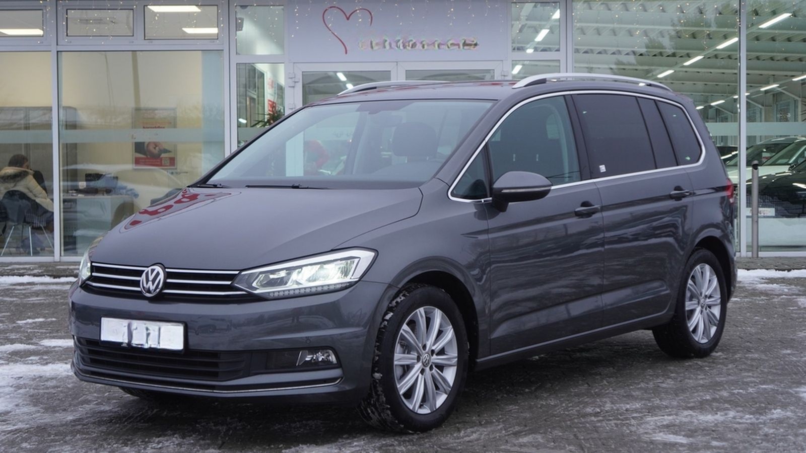 Volkswagen Touran 1.8 TSI Highline LED ACC Navi PDC AHK foto 2