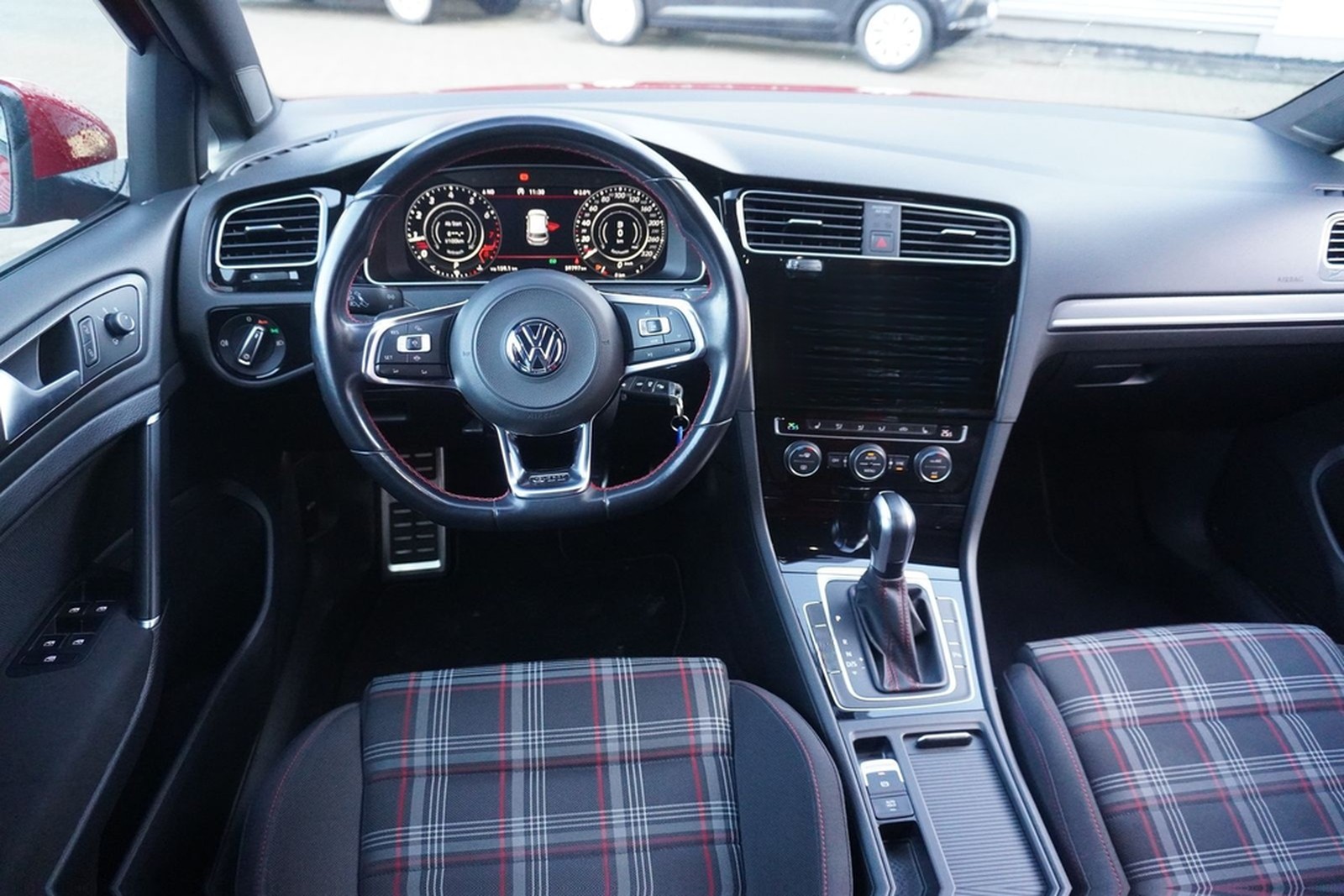 Volkswagen Golf VII 2.0 GTI Performance LED ACC Navi AHK foto 14