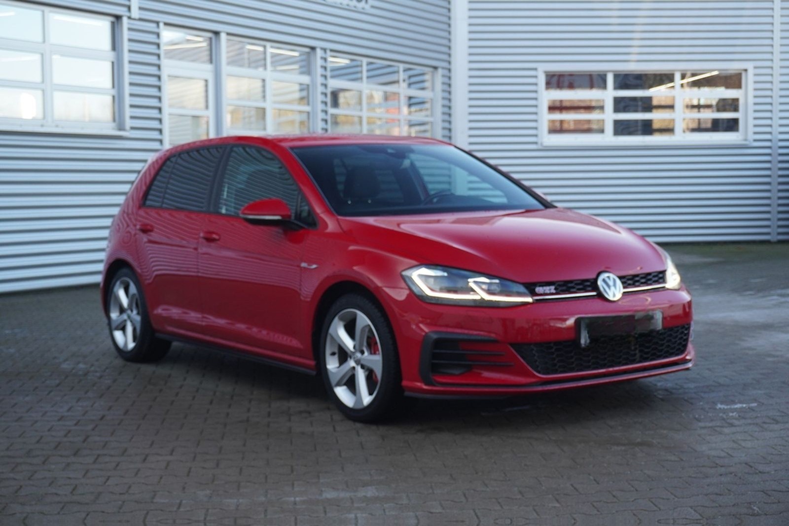 Volkswagen Golf VII 2.0 GTI Performance LED ACC Navi AHK foto 4