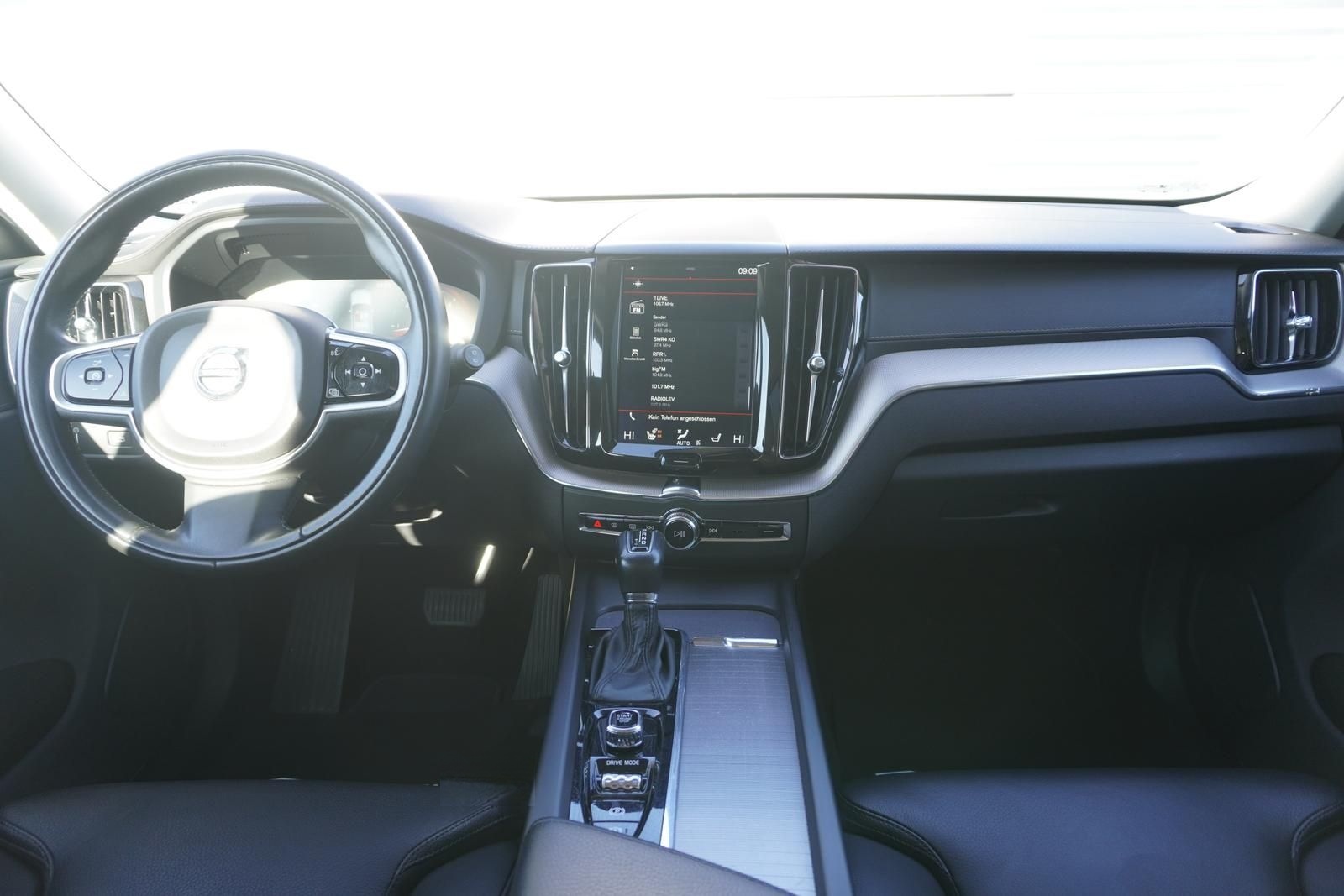 Volvo XC60 D4 INSCRIPTION|VIRTUAL|STANDHEIZUNG|LED|AHK foto 16