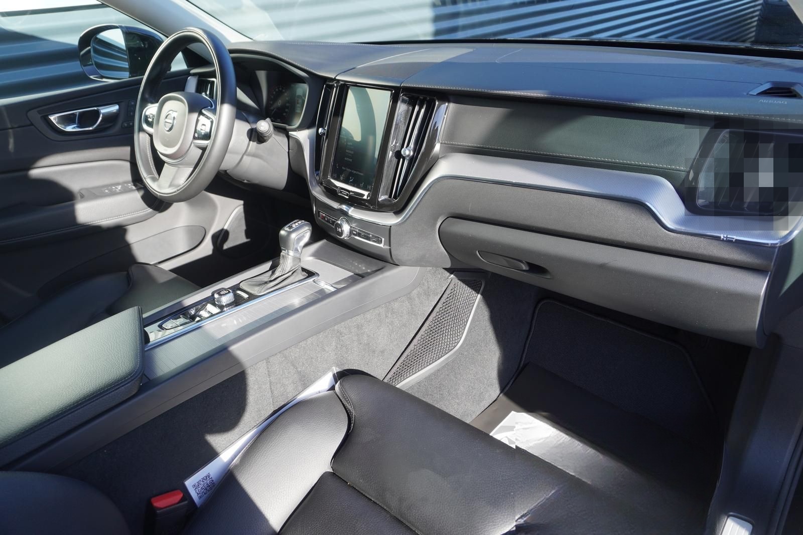 Volvo XC60 D4 INSCRIPTION|VIRTUAL|STANDHEIZUNG|LED|AHK foto 17