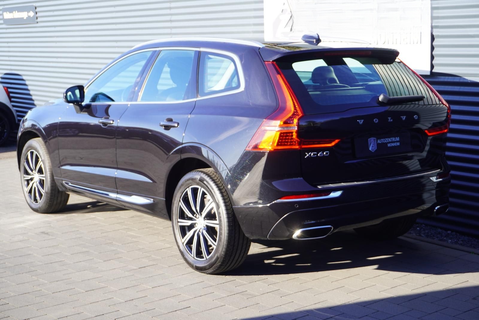Volvo XC60 D4 INSCRIPTION|VIRTUAL|STANDHEIZUNG|LED|AHK foto 8