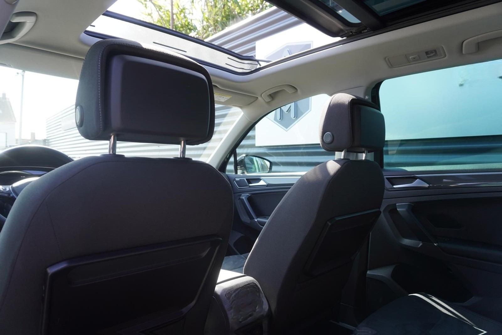 Volkswagen TIGUAN 2.0 TSI DSG|ALLRAD|HIGHLINE|VIRTUAL|PANO| foto 21