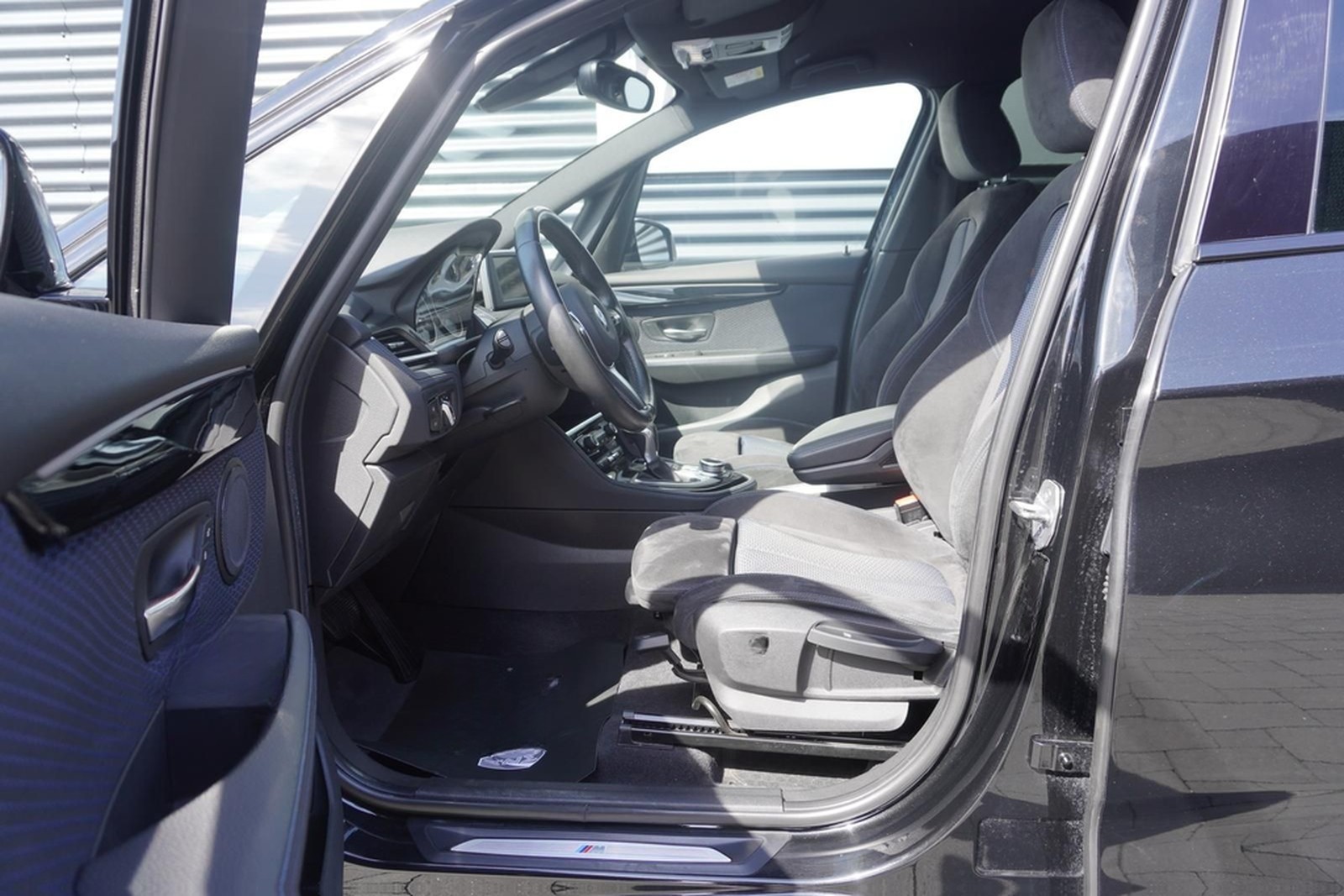 BMW 220i GRAN-TOURER M-SPORTPAKET|KEYLESS|SHADOW|LED foto 12