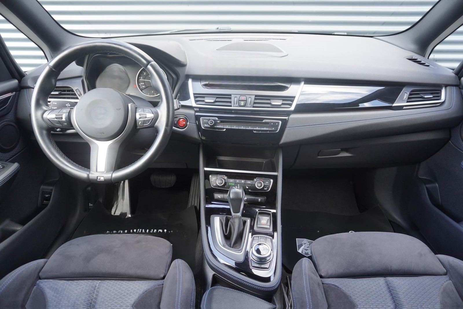 BMW 220i GRAN-TOURER M-SPORTPAKET|KEYLESS|SHADOW|LED foto 16