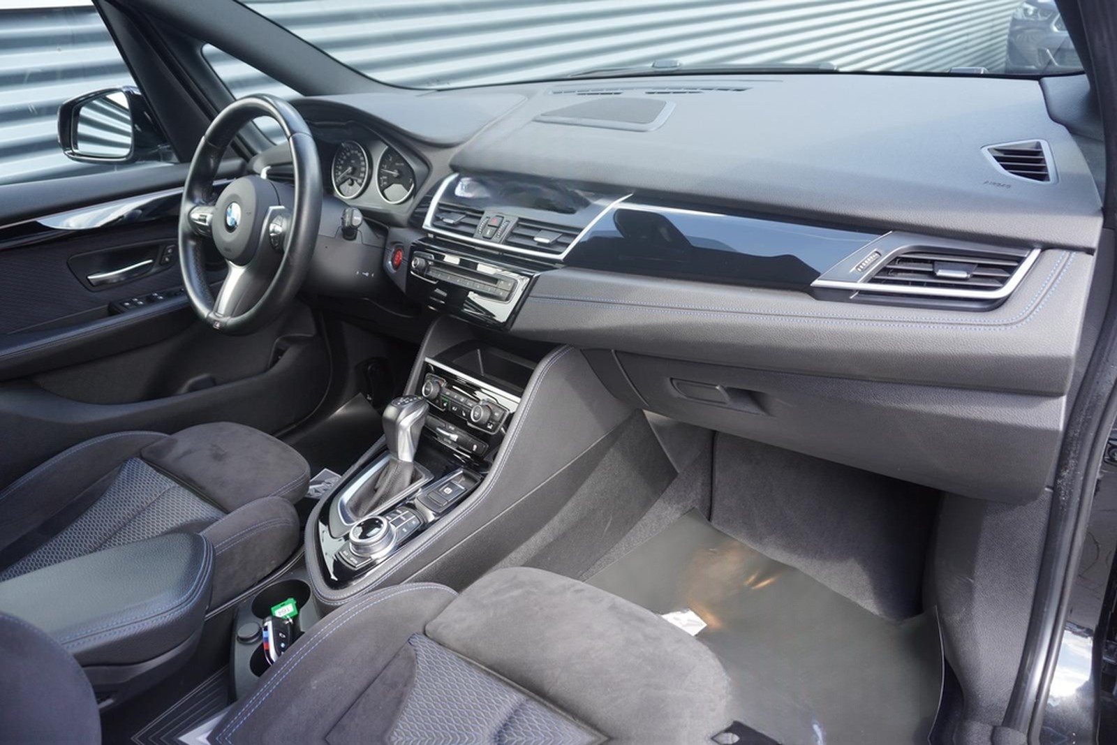 BMW 220i GRAN-TOURER M-SPORTPAKET|KEYLESS|SHADOW|LED foto 17