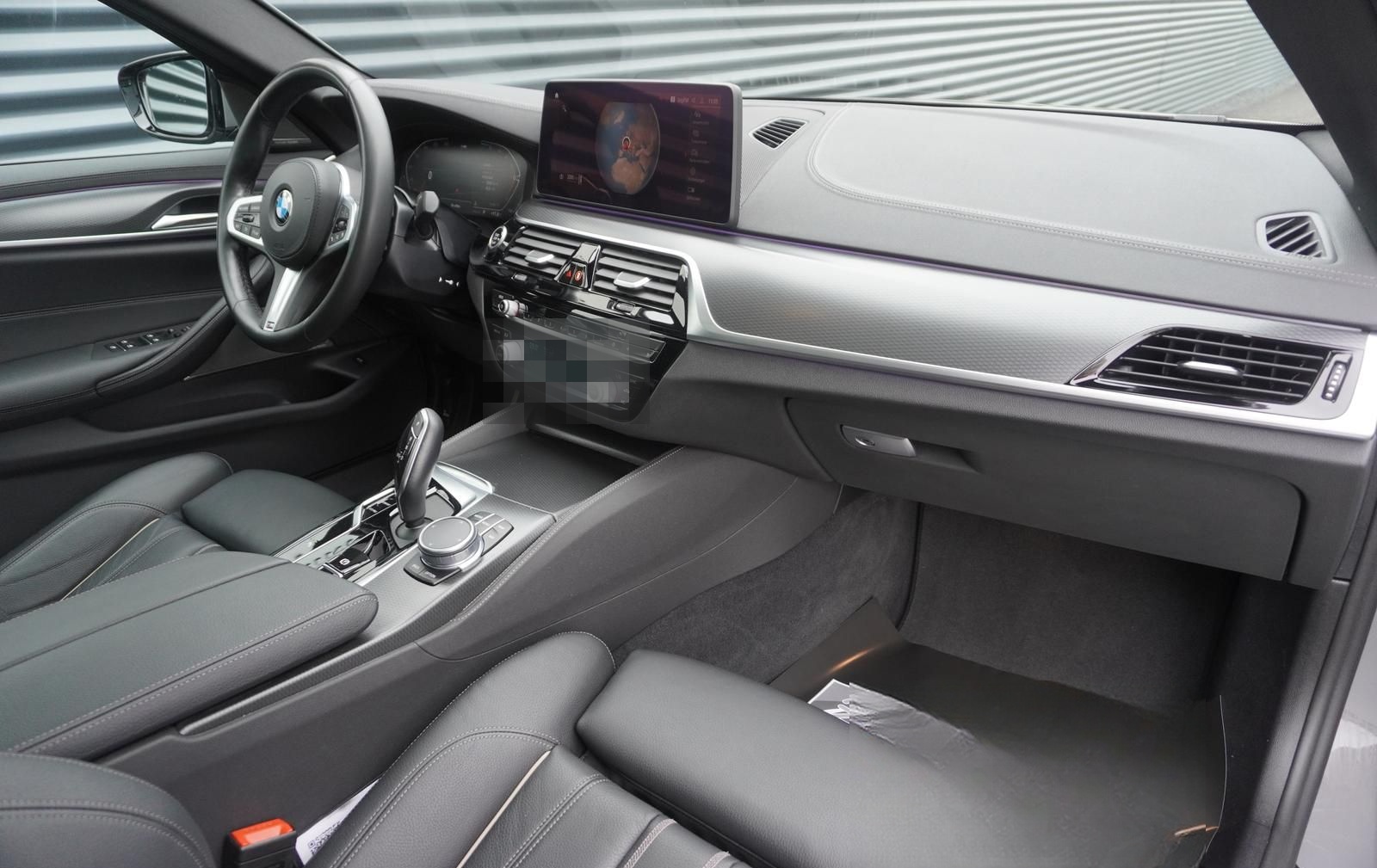 BMW 520d M-SPORTPAKET|SHADOW|VIRTUAL|LASER|PANO|H&K| foto 17