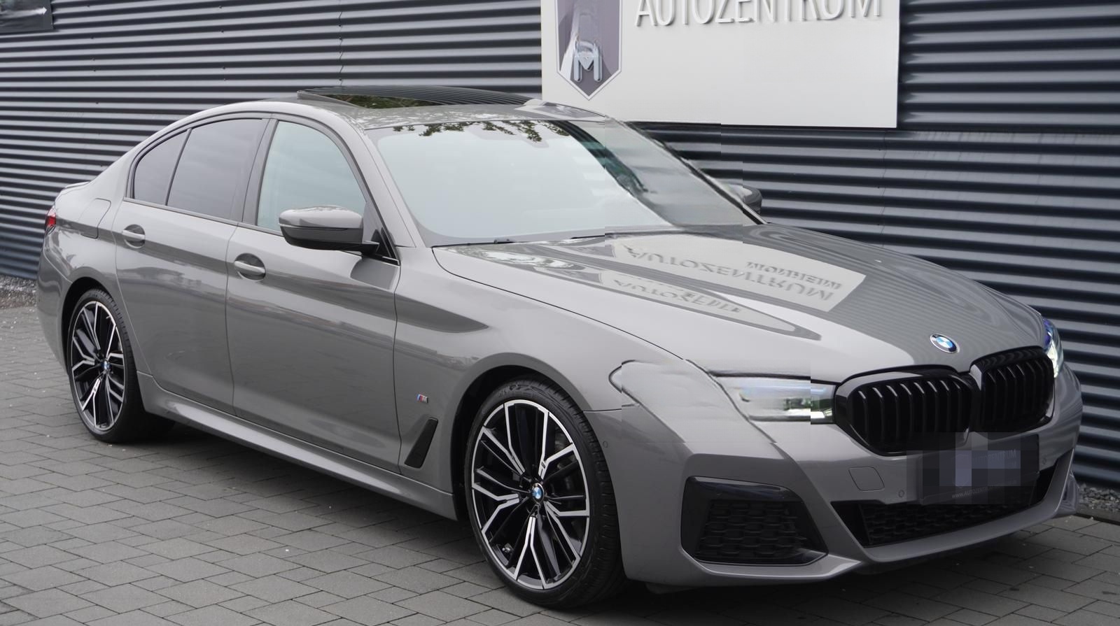 BMW 520d M-SPORTPAKET|SHADOW|VIRTUAL|LASER|PANO|H&K| foto 3