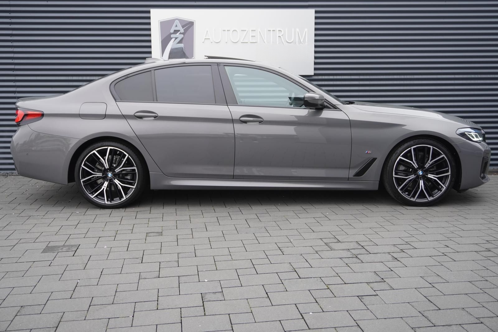 BMW 520d M-SPORTPAKET|SHADOW|VIRTUAL|LASER|PANO|H&K| foto 5