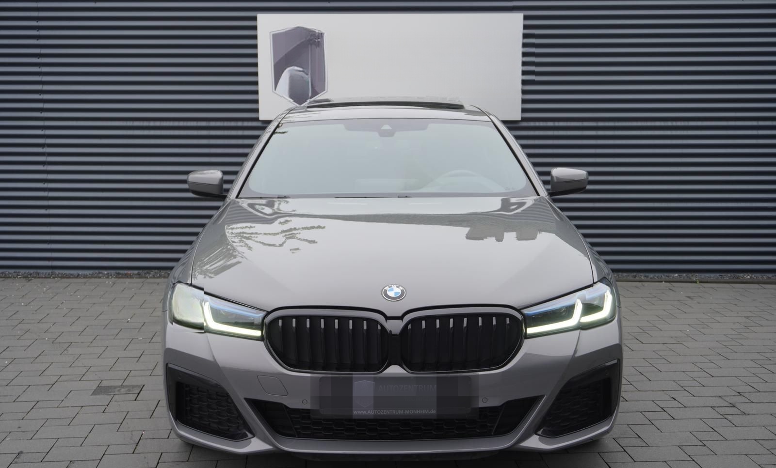 BMW 520d M-SPORTPAKET|SHADOW|VIRTUAL|LASER|PANO|H&K| foto 7