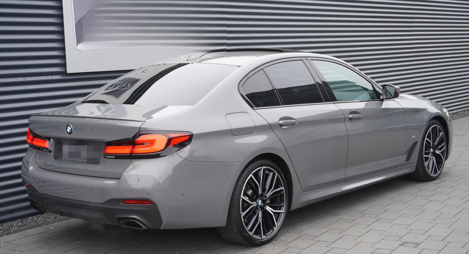 BMW 520d M-SPORTPAKET|SHADOW|VIRTUAL|LASER|PANO|H&K| foto 9