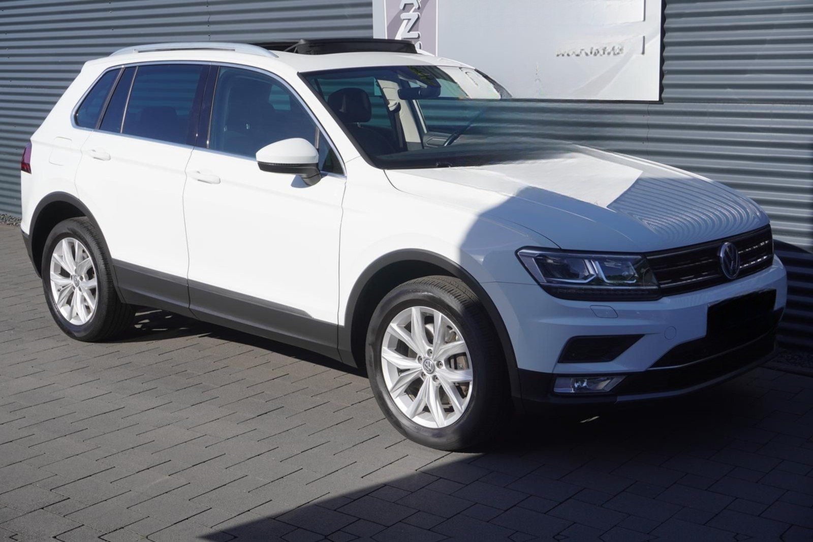 Volkswagen TIGUAN 2.0 TDI DSG|ALLRAD|HIGHLINE|VIRTUAL|PANO foto 3