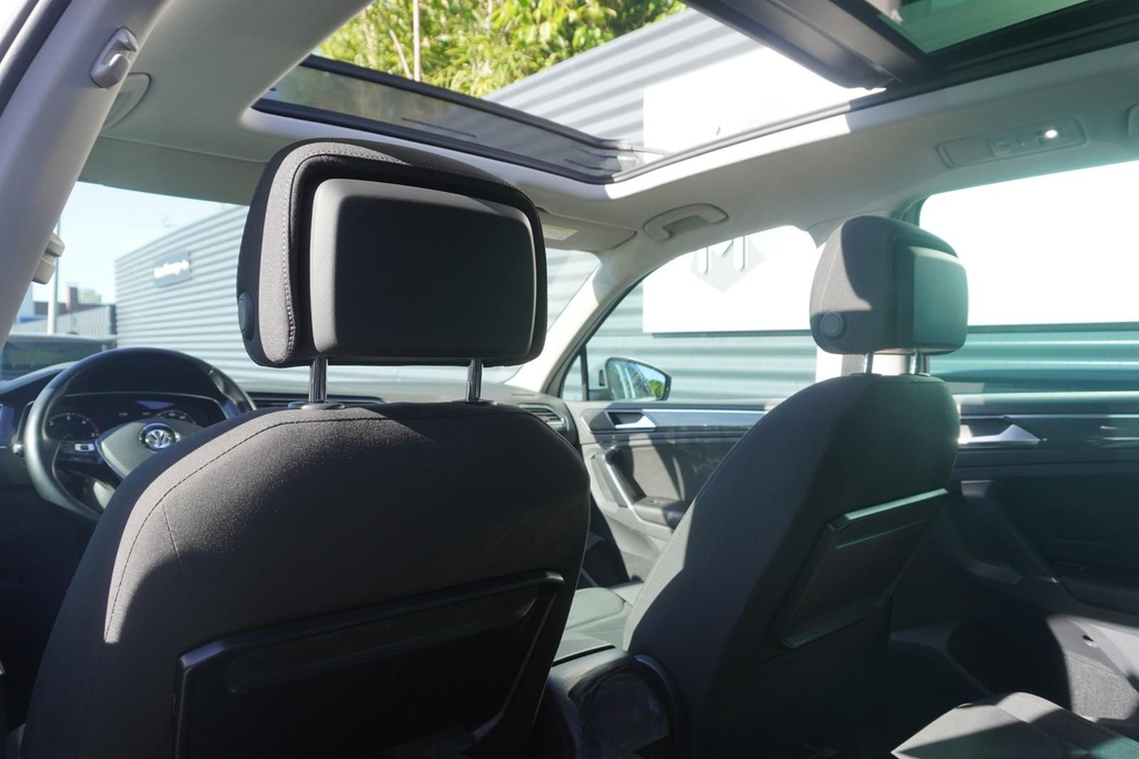 Volkswagen TIGUAN 2.0 TDI DSG|ALLRAD|HIGHLINE|VIRTUAL|PANO foto 21
