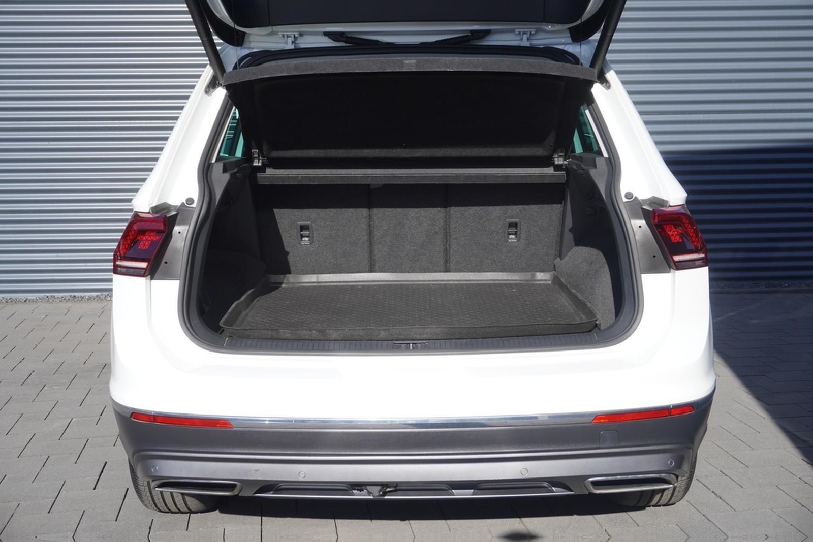 Volkswagen TIGUAN 2.0 TDI DSG|ALLRAD|HIGHLINE|VIRTUAL|PANO foto 22