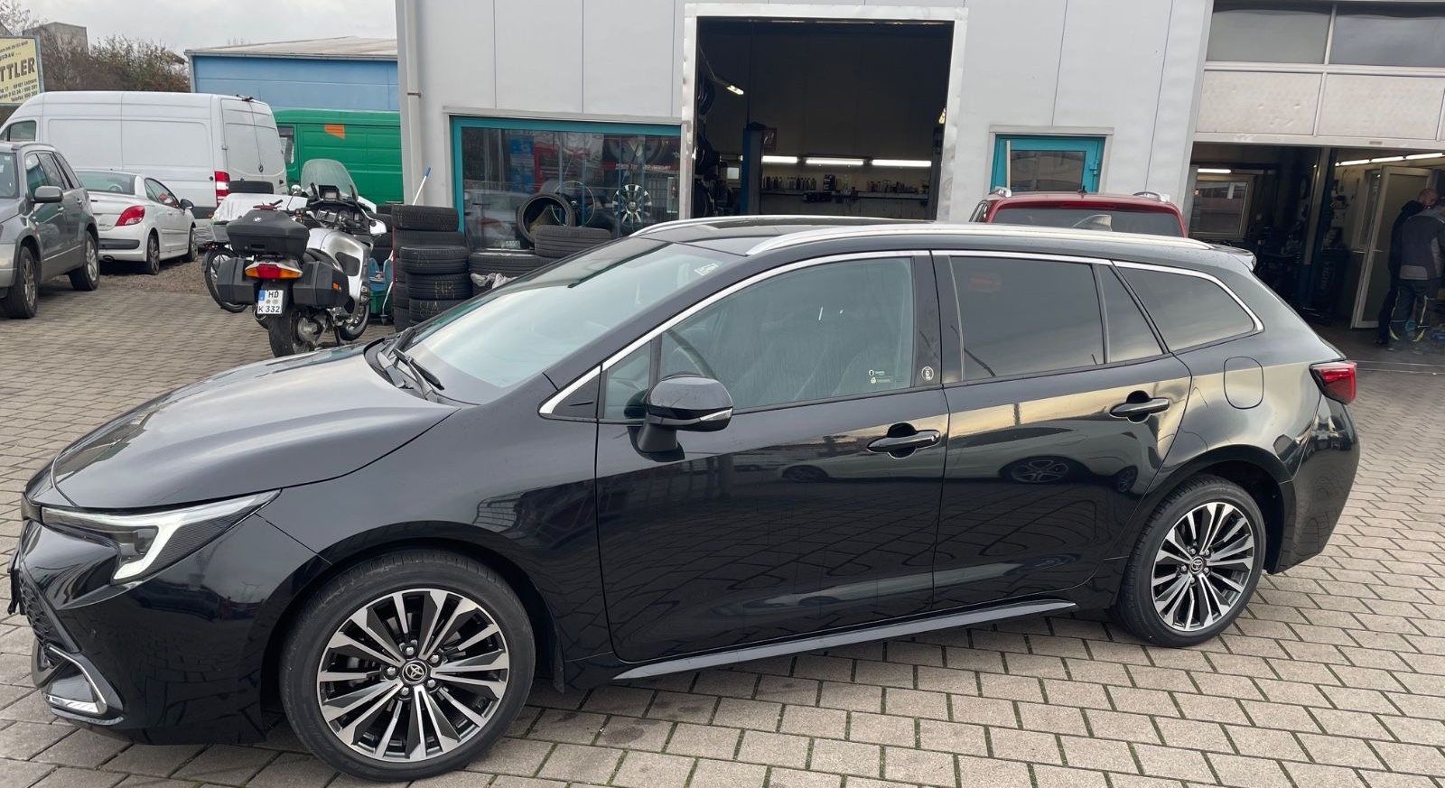 Toyota Corolla Touring Sports Hybrid Team D foto 8