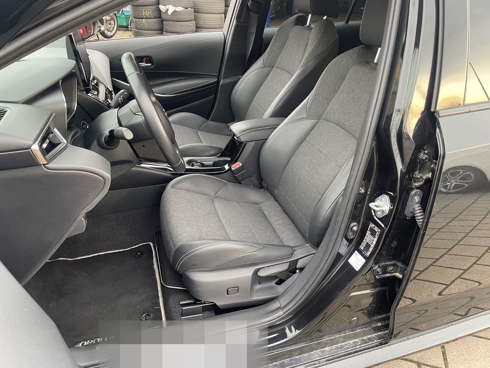 Toyota Corolla Touring Sports Hybrid Team D foto 9