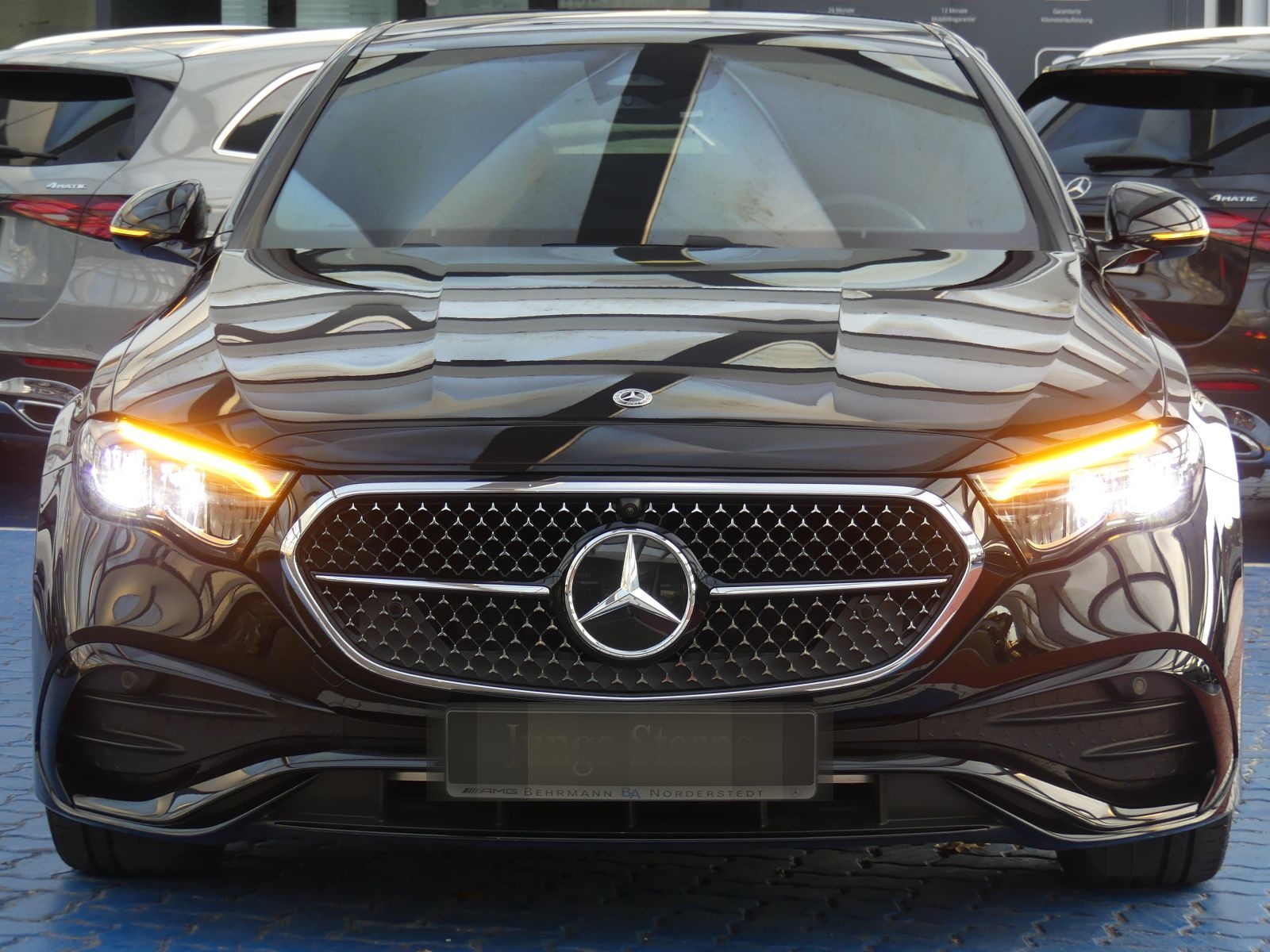 Mercedes-Benz E 220d AMG +Advance+Panorama+360°+Distronic+LED+ foto 2