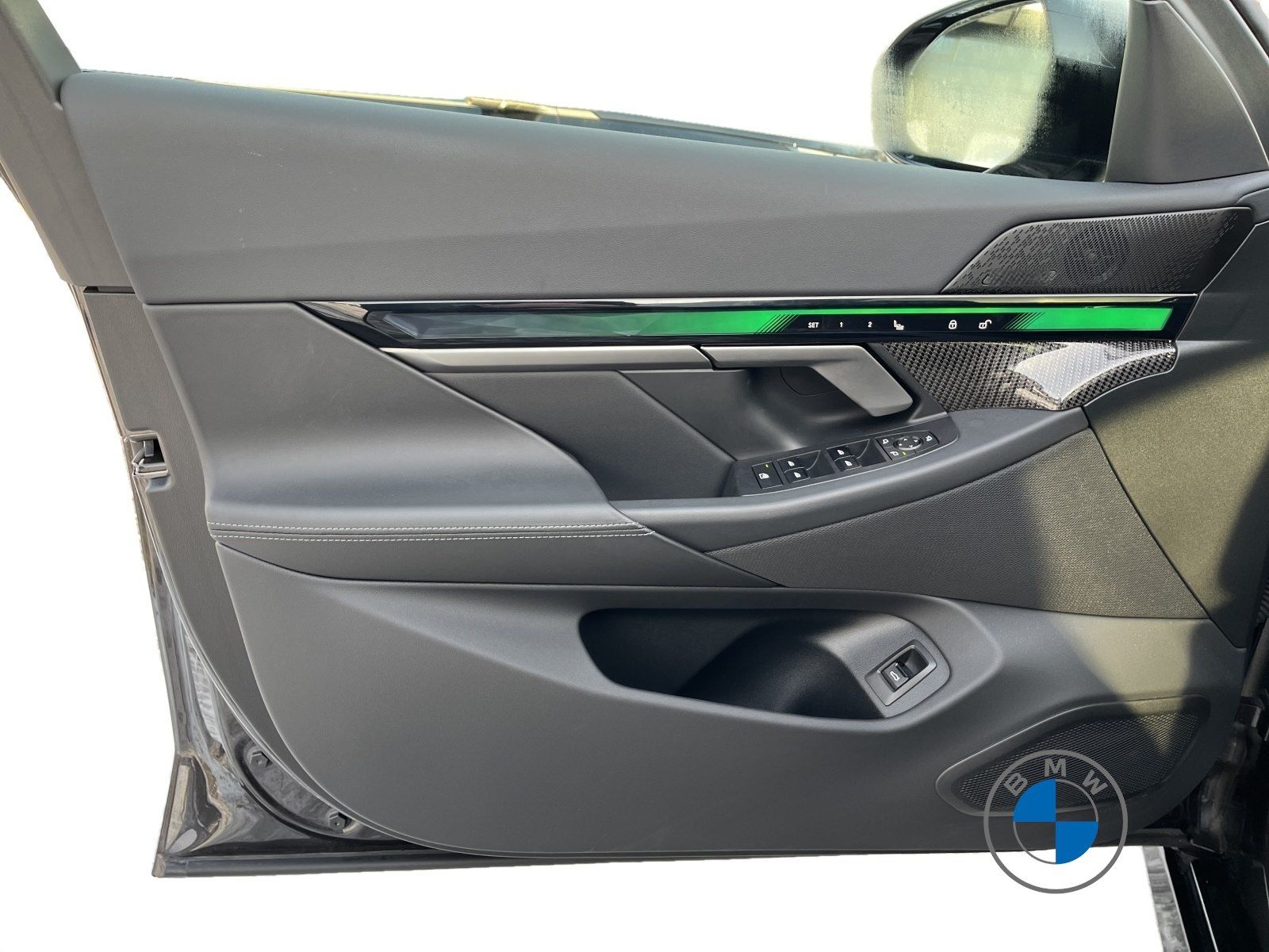 BMW i5 M60 xDrive M Sport 20" Pano Sitzbelüft. H&K M foto 9