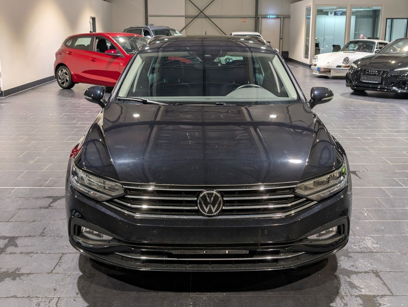 Volkswagen Passat Variant 2.0 TDI SCR DSG Business AHK LED foto 3
