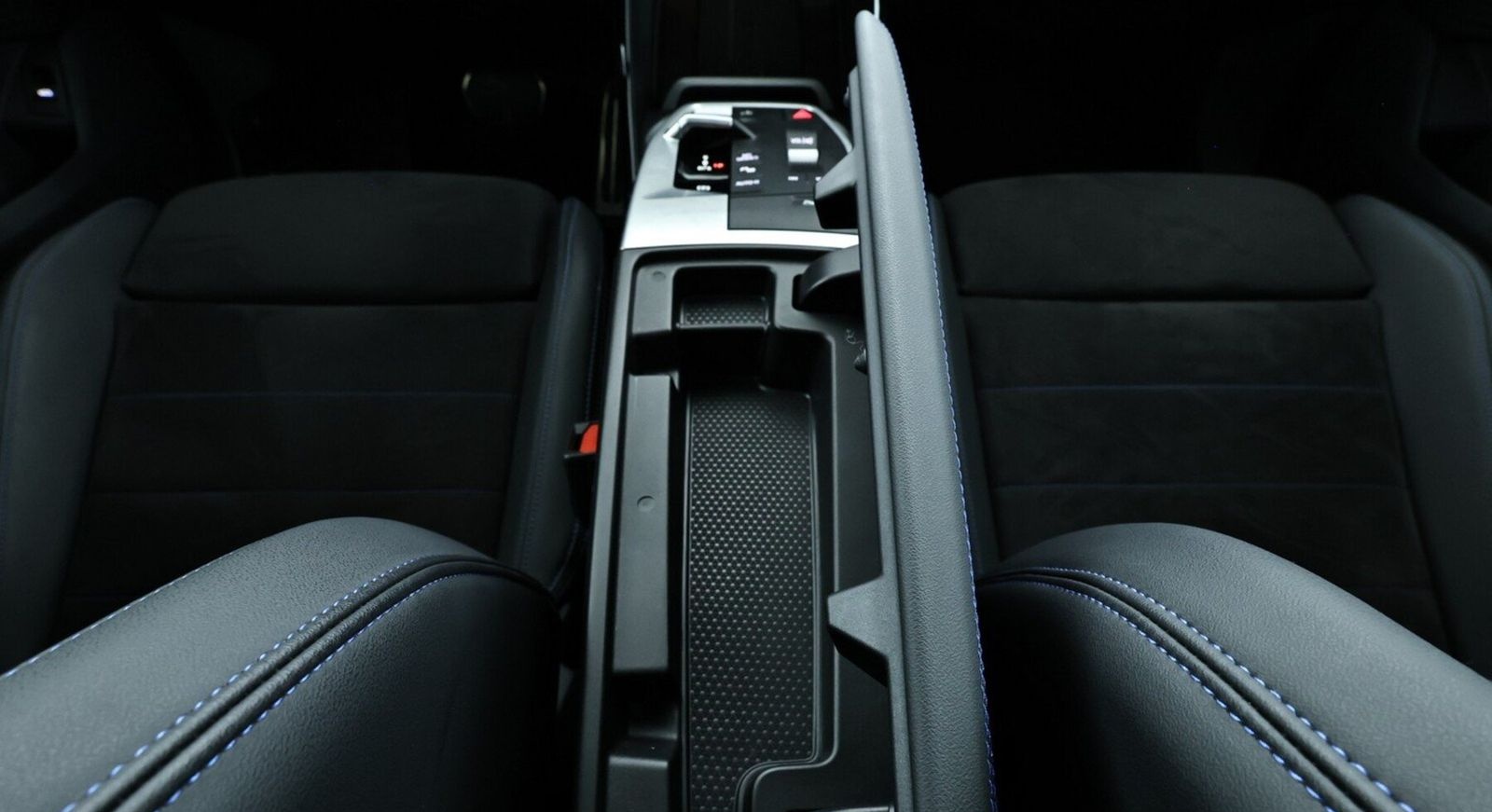 BMW X1 sDrive18d M Sport HUD|Pano|PAs+360Aktiv|AHK foto 14