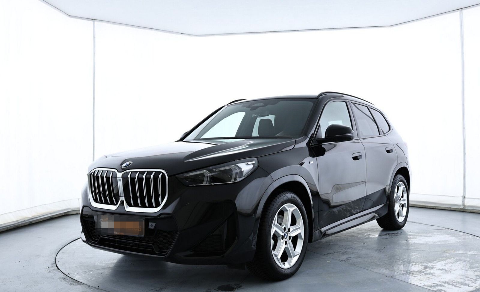 BMW X1 sDrive18d M Sport HUD|Pano|PAs+360Aktiv|AHK foto 3